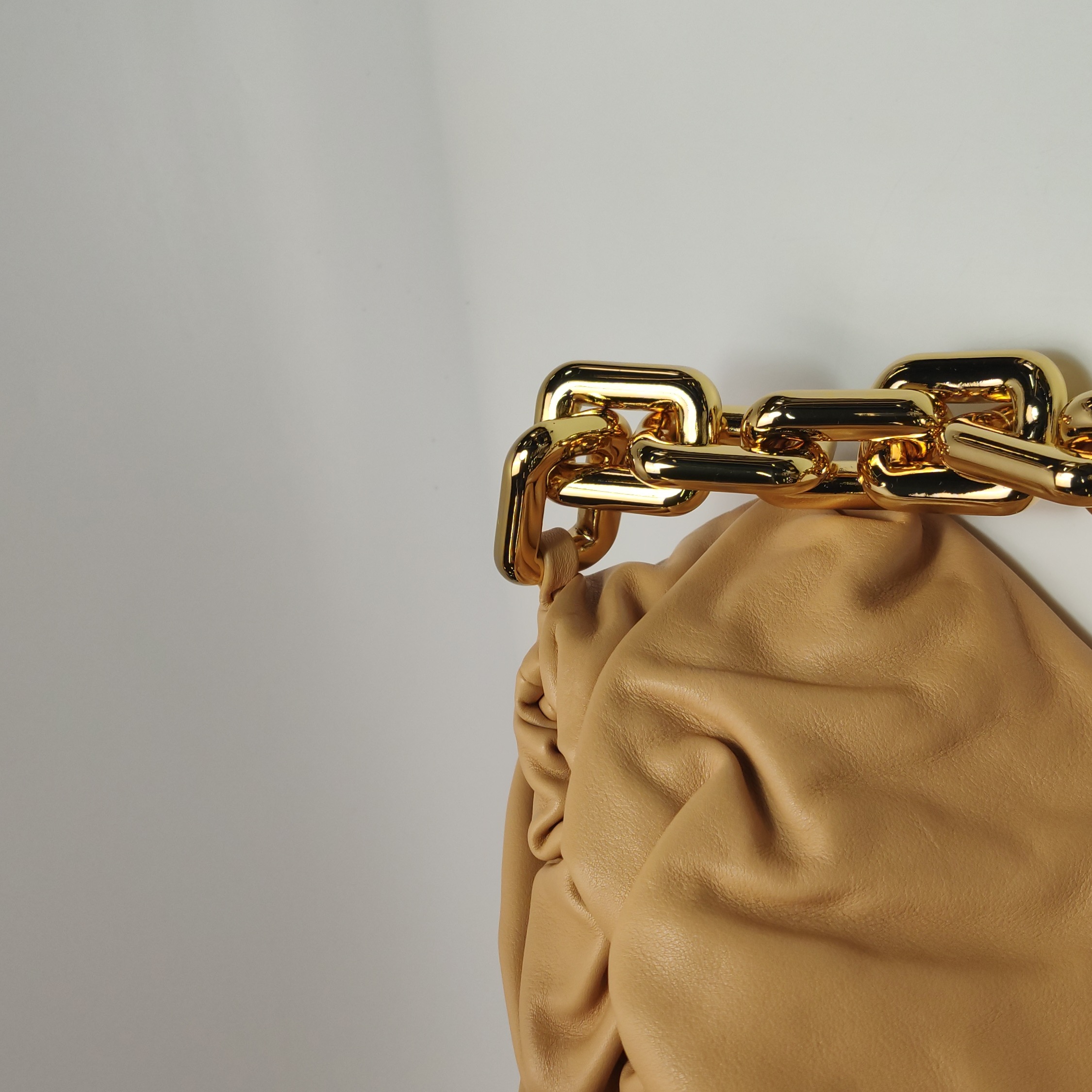 Bottega Veneta The Chain Pouch Leather — photo 10 of 11