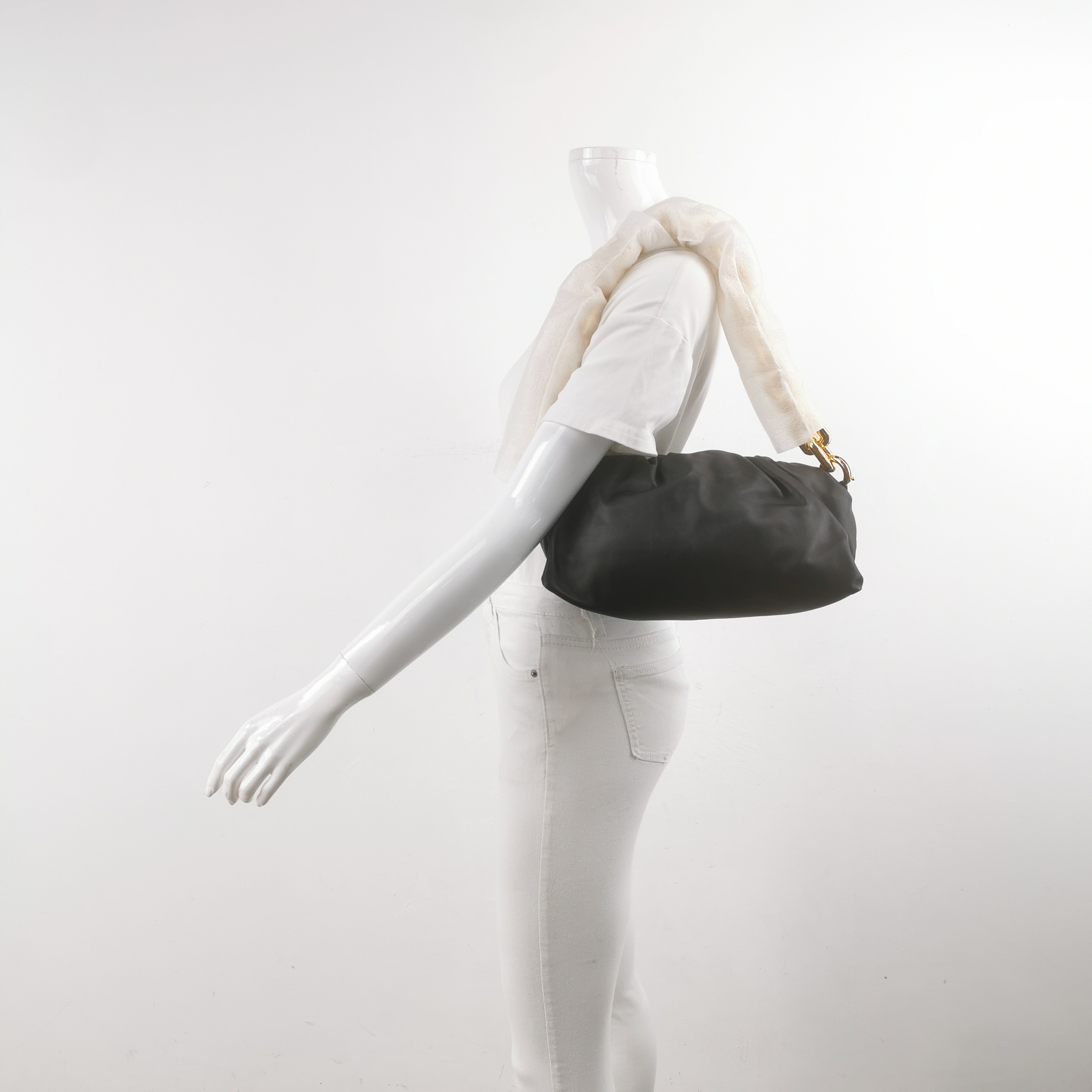 Bottega Veneta The Chain Pouch Leather — alternate view