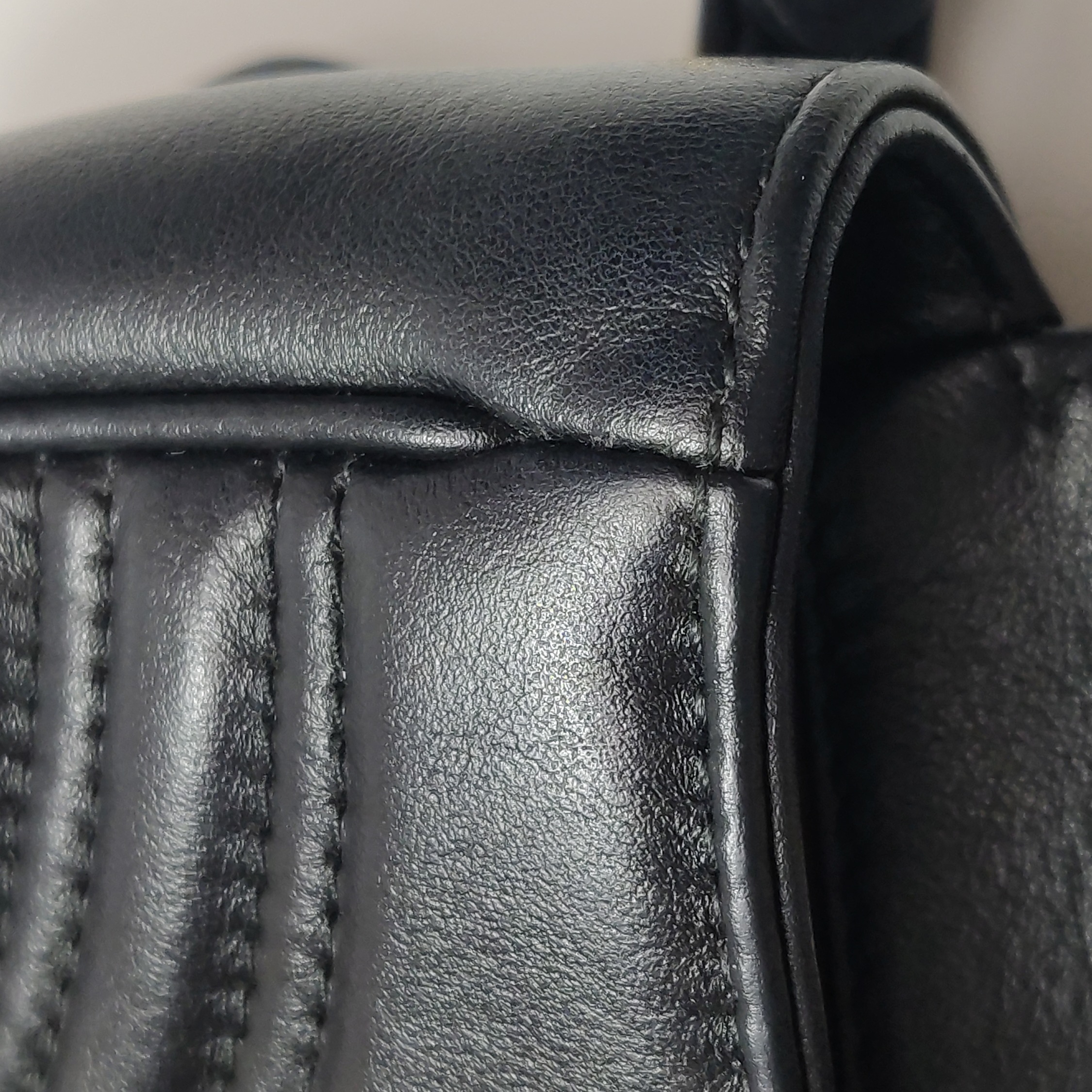 Gucci GG Marmont Flap Bag Matelasse Leather Small — photo 16 of 22