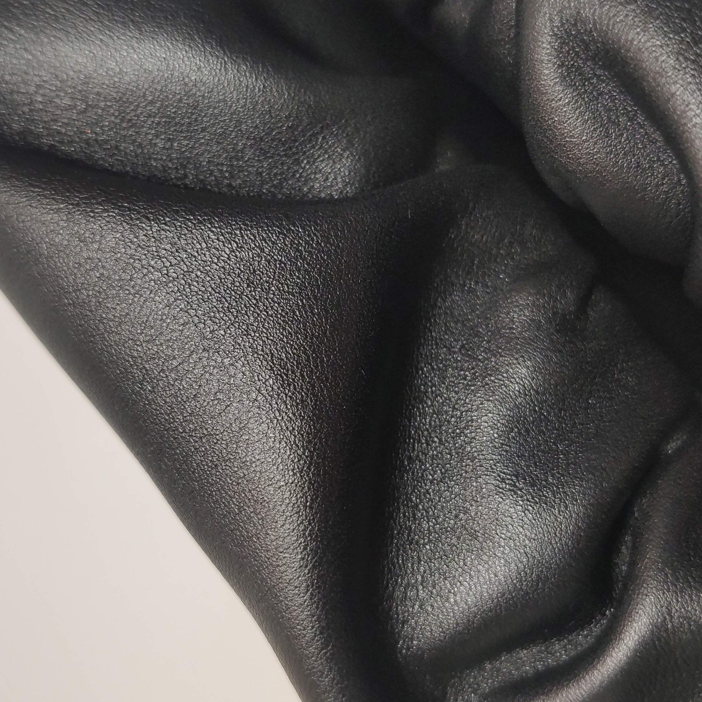Bottega Veneta The Chain Pouch Leather — photo 17 of 19
