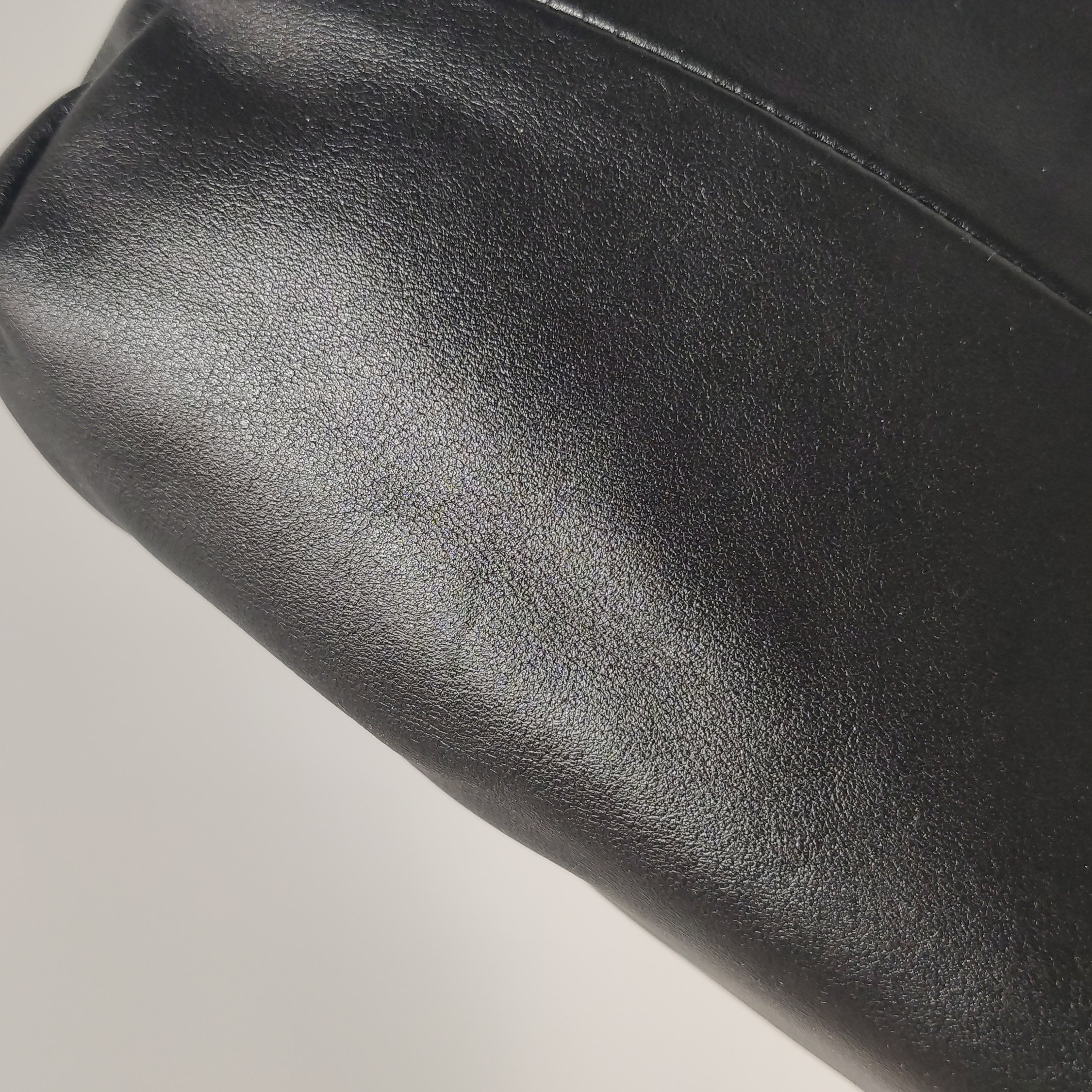 Bottega Veneta The Chain Pouch Leather — photo 15 of 19