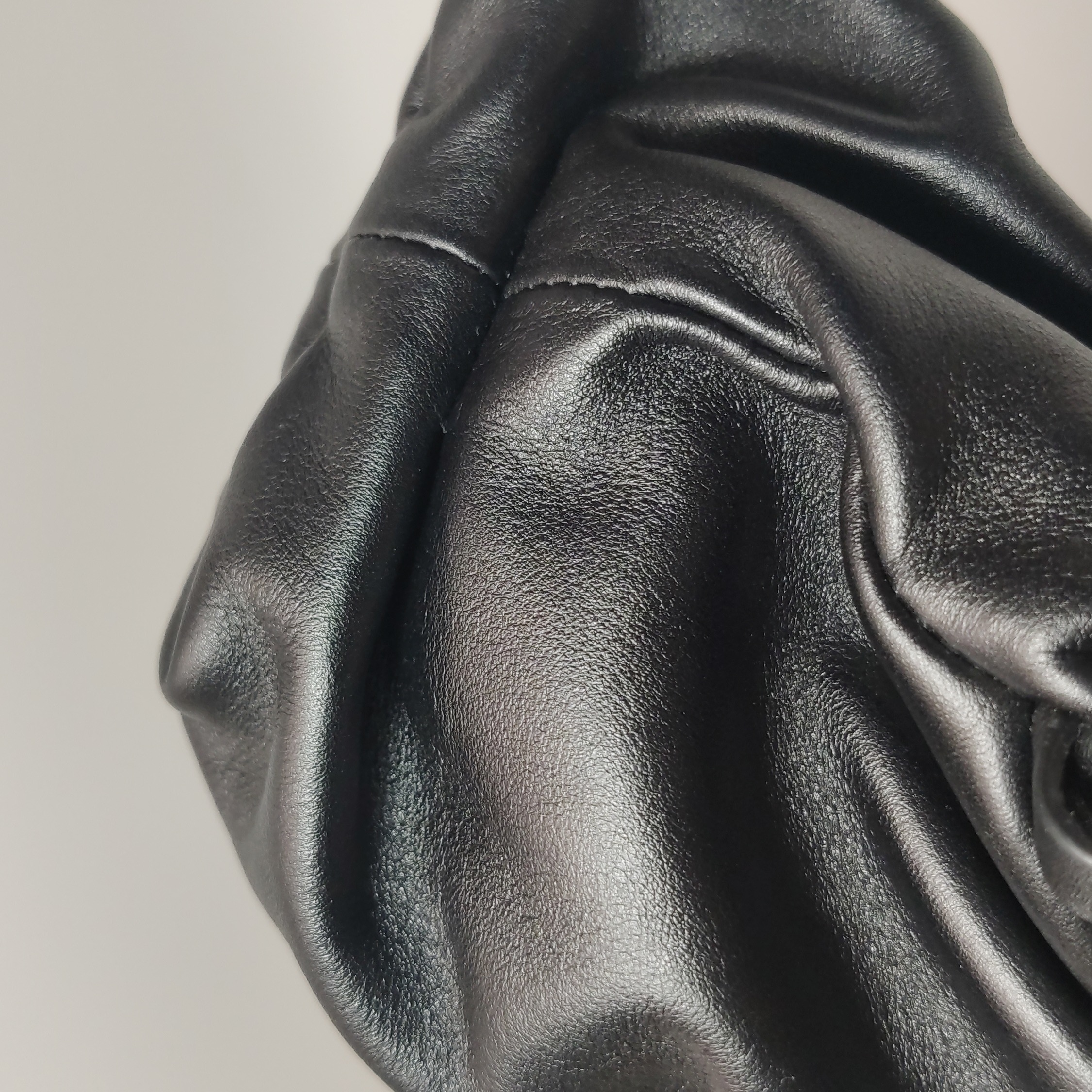 Bottega Veneta The Chain Pouch Leather — photo 19 of 19