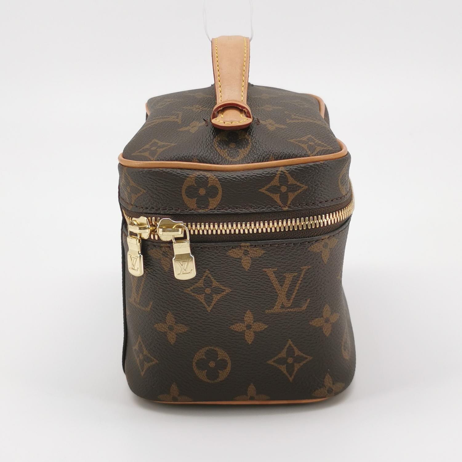 Louis Vuitton(LV) Nice Vanity Case Monogram Canvas Mini — photo 4 of 18