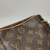 Louis Vuitton(LV) Nice Vanity Case Monogram Canvas Mini — thumbnail 18