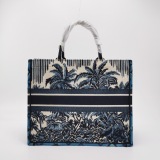 Christian Dior Book Tote Embroidered Canvas Large — thumbnail 5