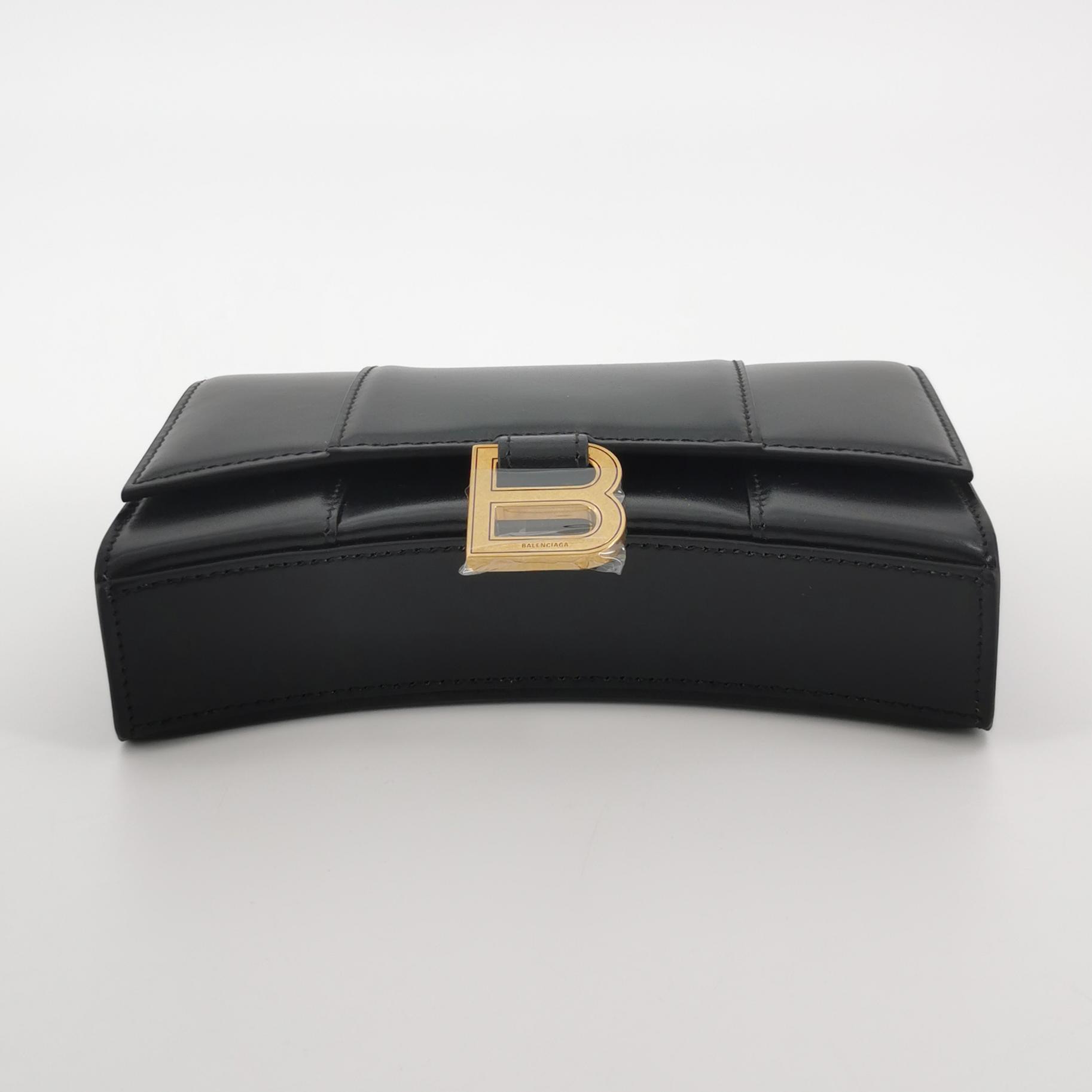 Balenciaga Hourglass Chain Wallet Leather — photo 6 of 13