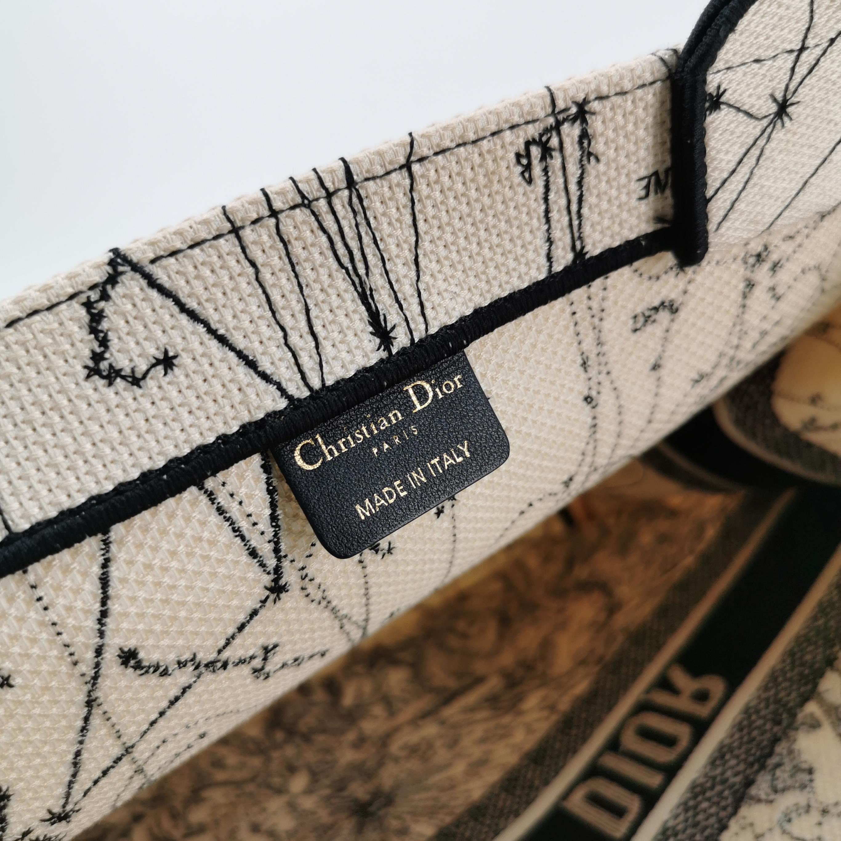 Christian Dior Book Tote Embroidered Canvas Large — photo 8 of 21