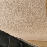 Louis Vuitton(LV) On My Side Tote Leather with Monogram Canvas MM — thumbnail 17