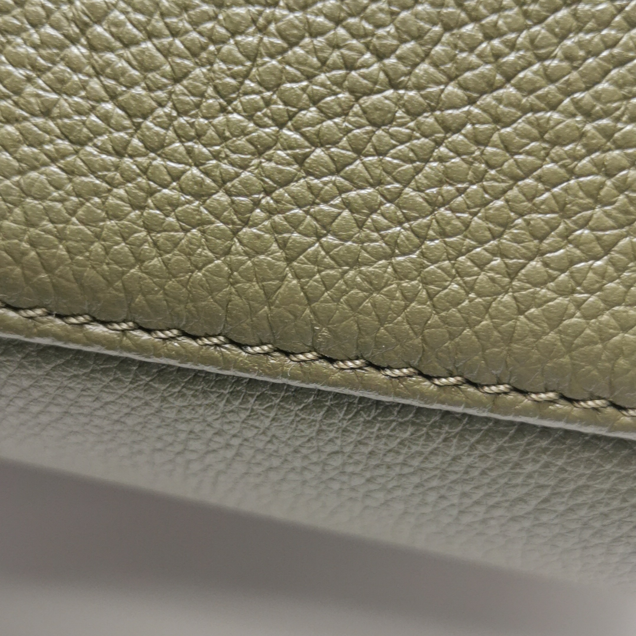 Louis Vuitton(LV) On My Side Tote Leather with Monogram Canvas MM — photo 20 of 21