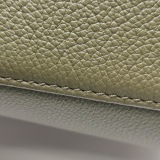 Louis Vuitton(LV) On My Side Tote Leather with Monogram Canvas MM — thumbnail 20