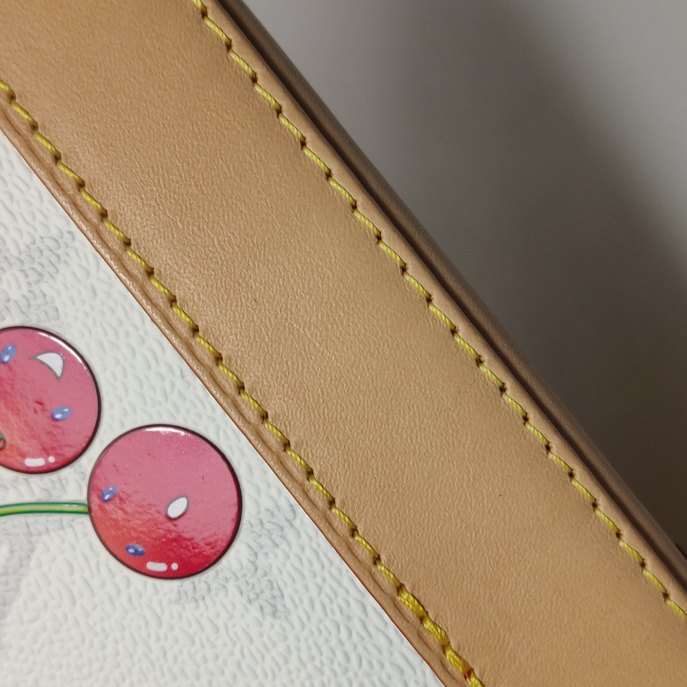 Louis Vuitton(LV) Alma Handbag Limited Edition Monogram Vernis BB — photo 17 of 18