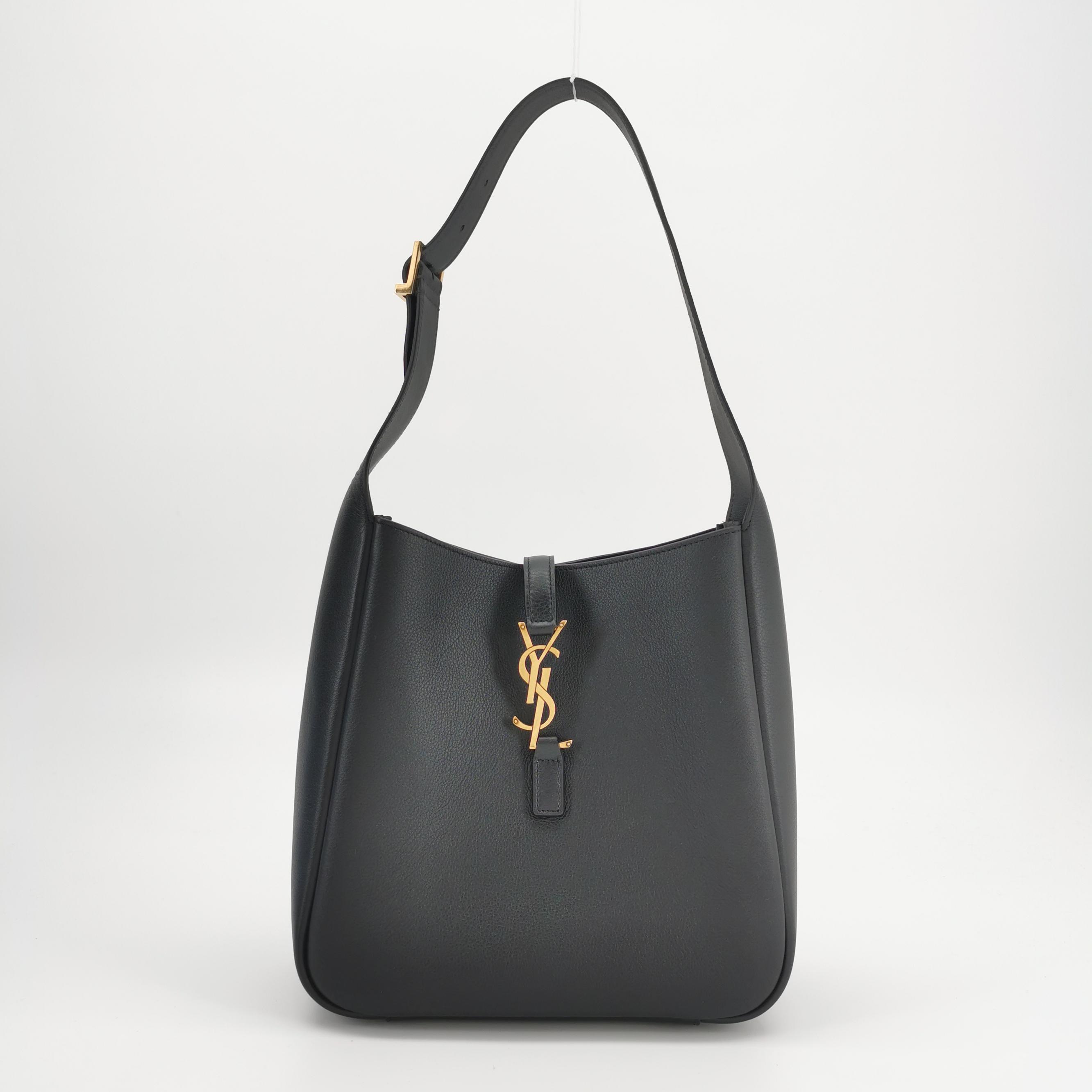 Saint Laurent Le 5 a 7 Supple Hobo Leather Small — photo 5 of 11
