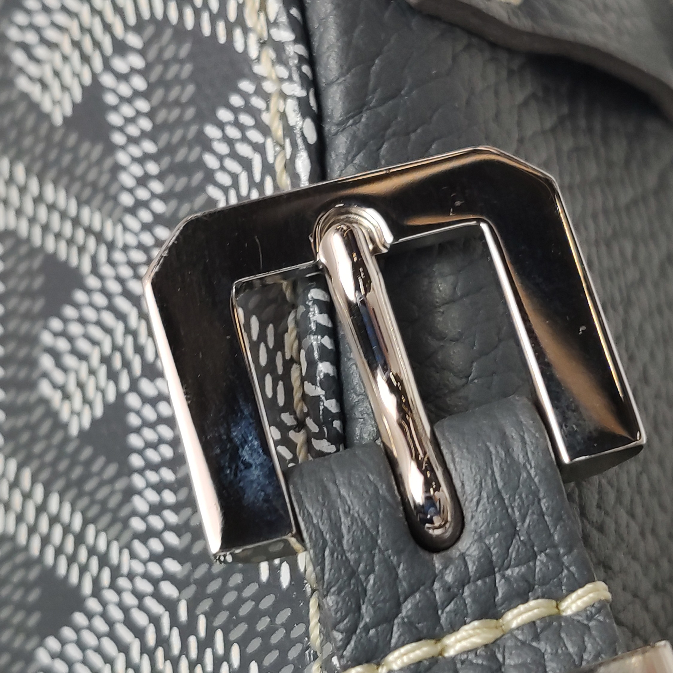 Goyard Belvedere II Messenger Bag Coated Canvas PM — photo 12 of 13