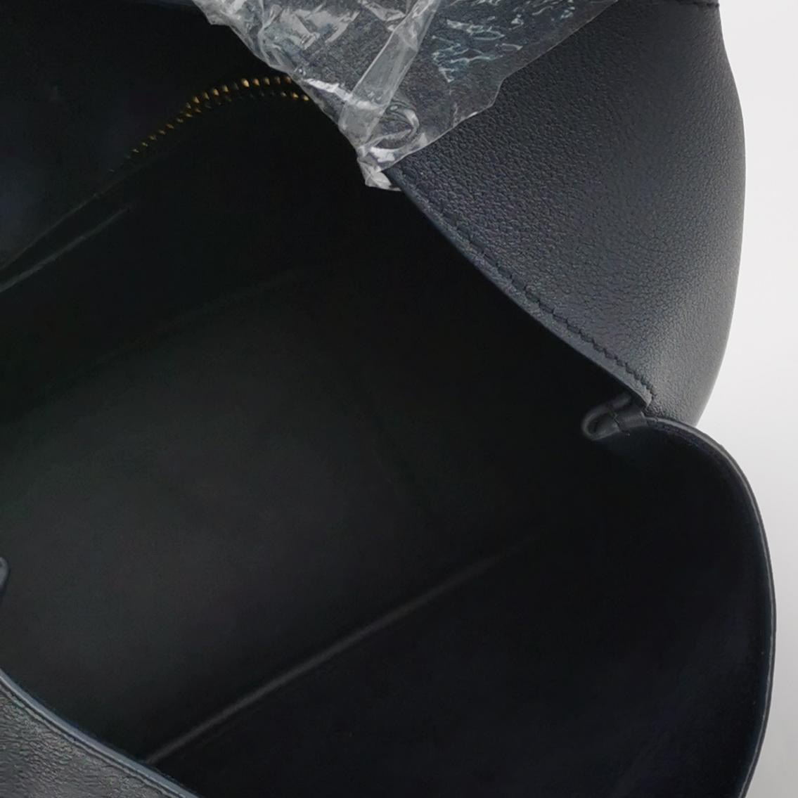 Saint Laurent Le 5 a 7 Supple Hobo Leather Small — photo 7 of 15