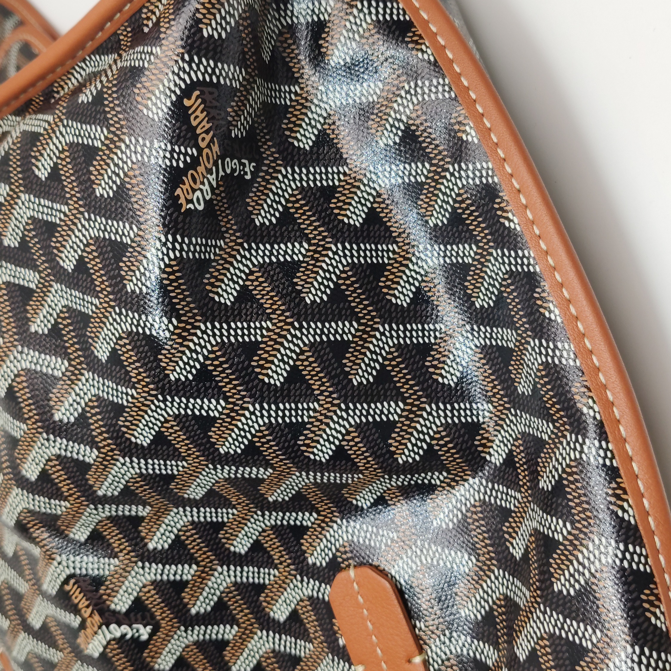 Goyard Anjou Reversible Tote Coated Canvas Mini — photo 18 of 19