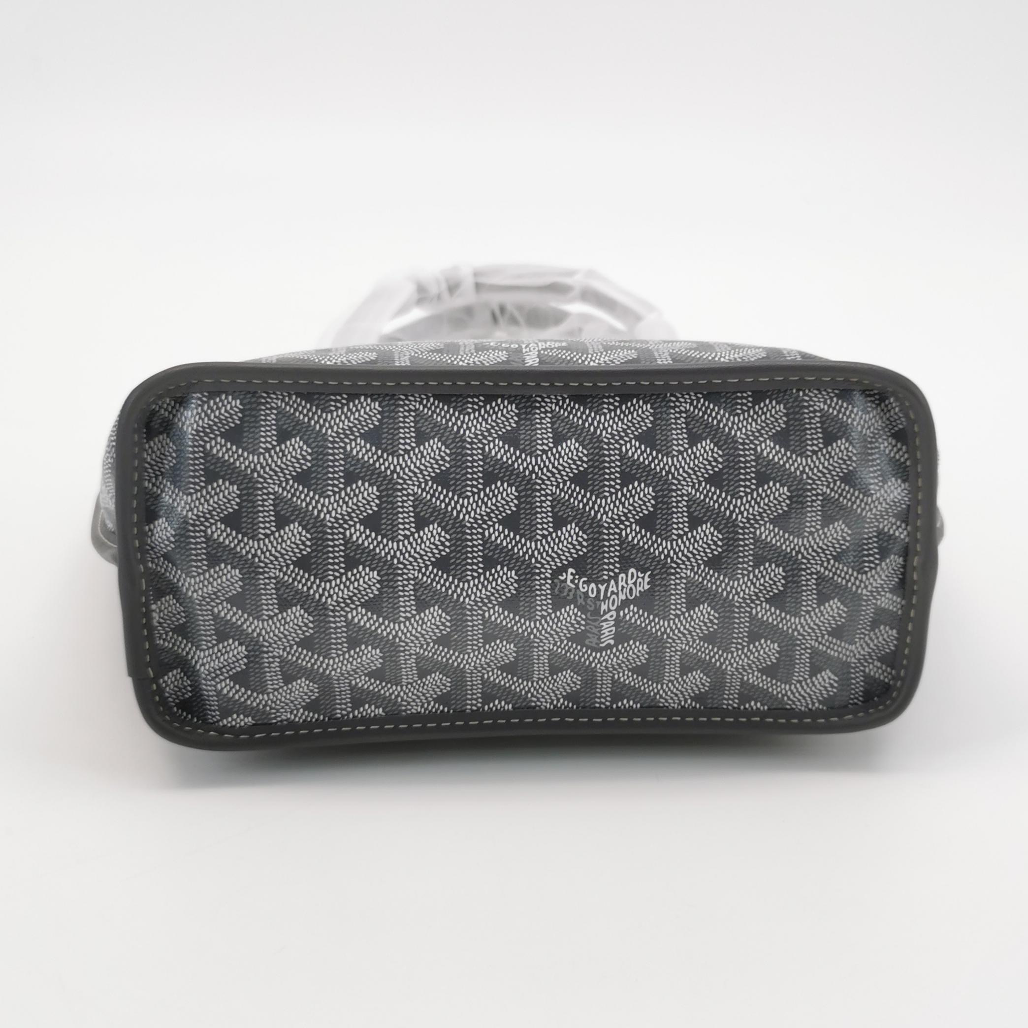 Goyard Anjou Reversible Tote Coated Canvas Mini — photo 6 of 13