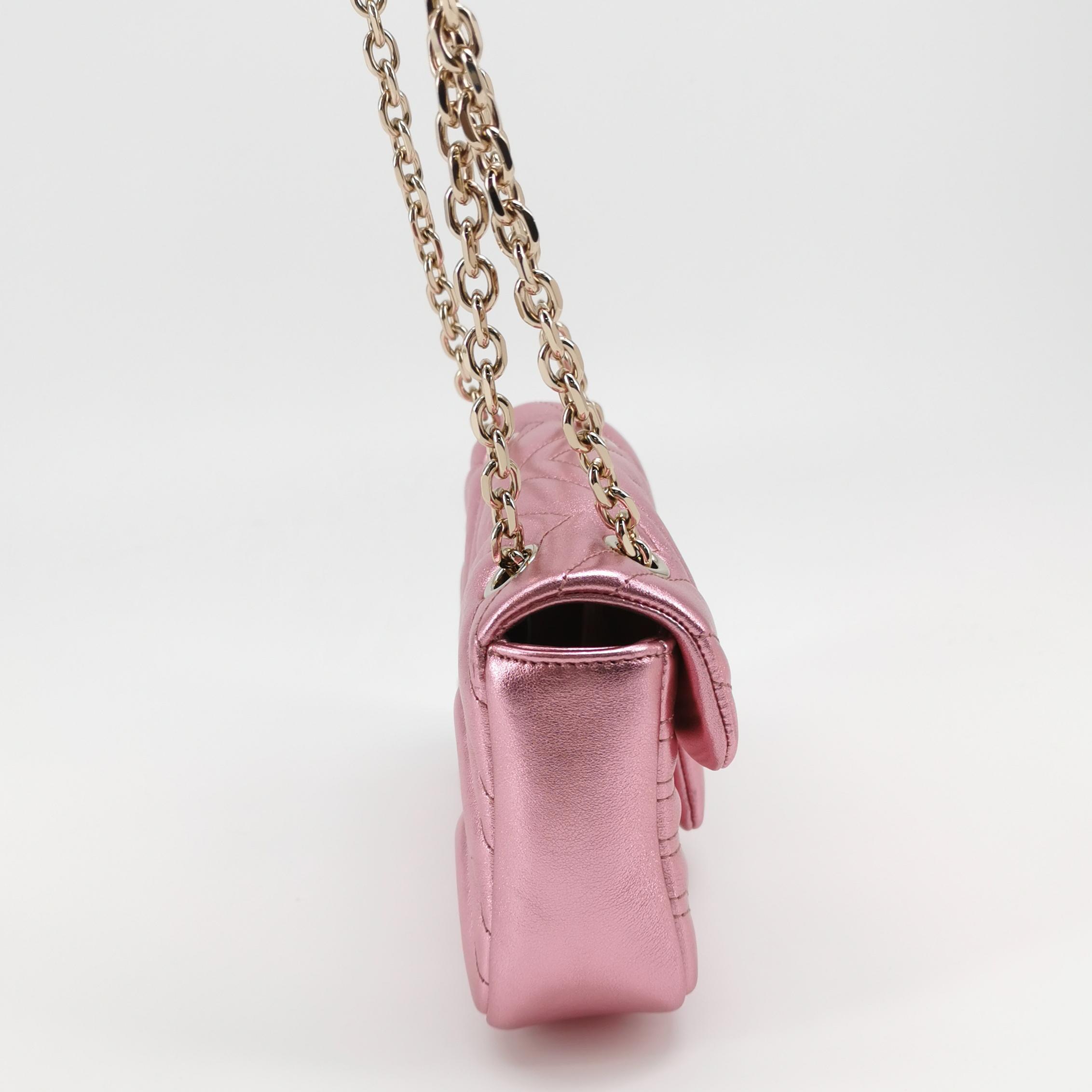 Gucci GG Marmont Flap Bag Matelasse Leather Small — photo 4 of 14