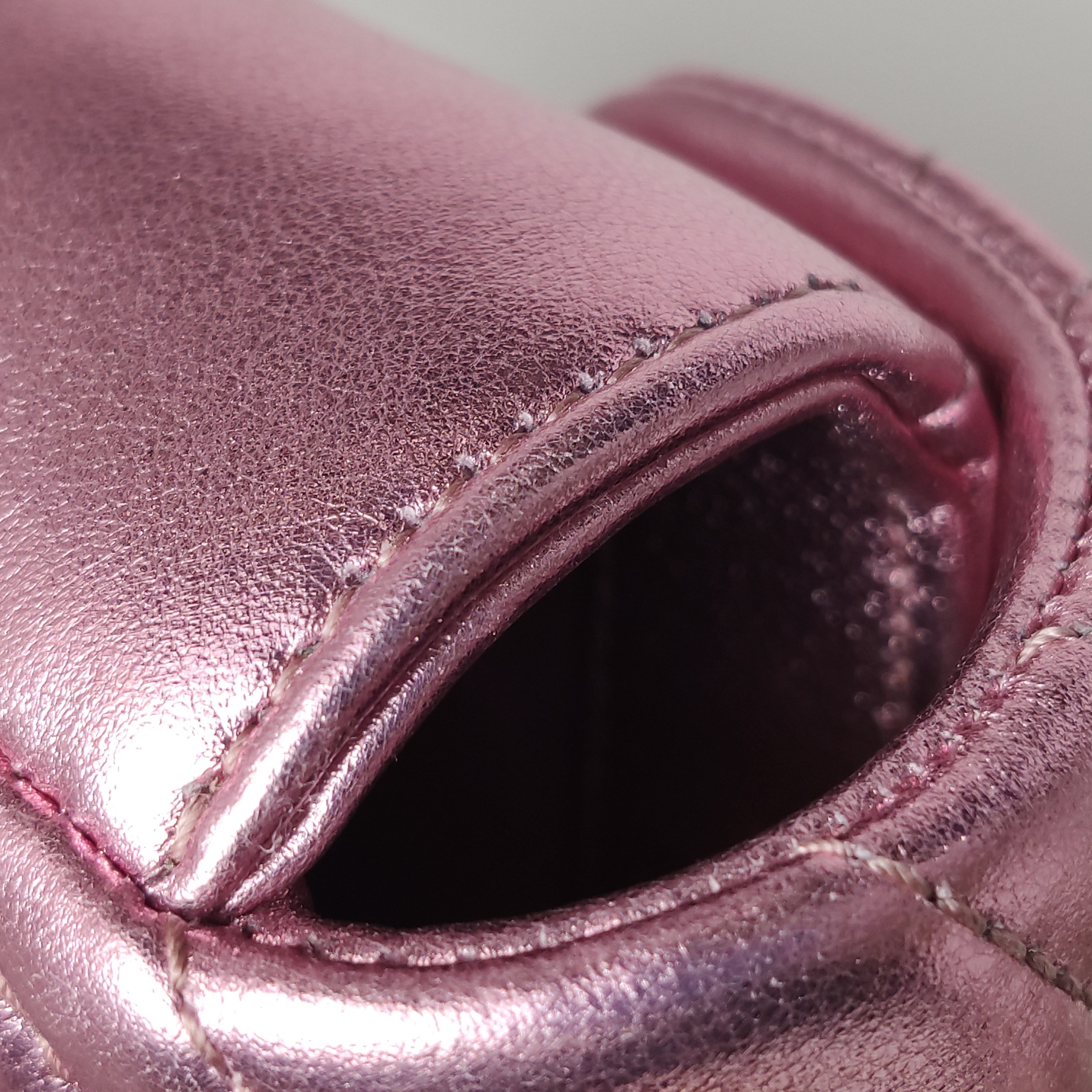 Gucci GG Marmont Flap Bag Matelasse Leather Small — photo 12 of 14