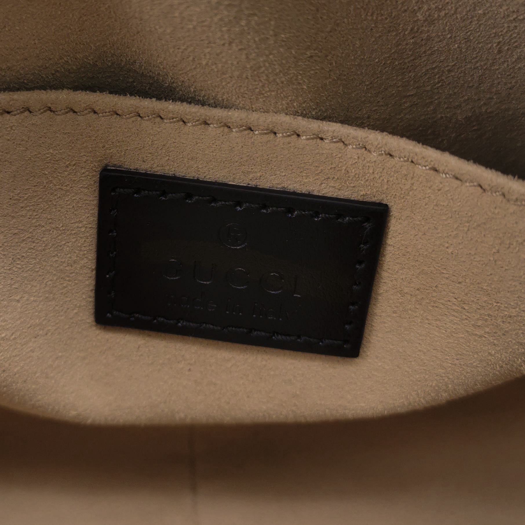 Gucci GG Marmont Shoulder Bag Matelasse Leather Mini — photo 8 of 13