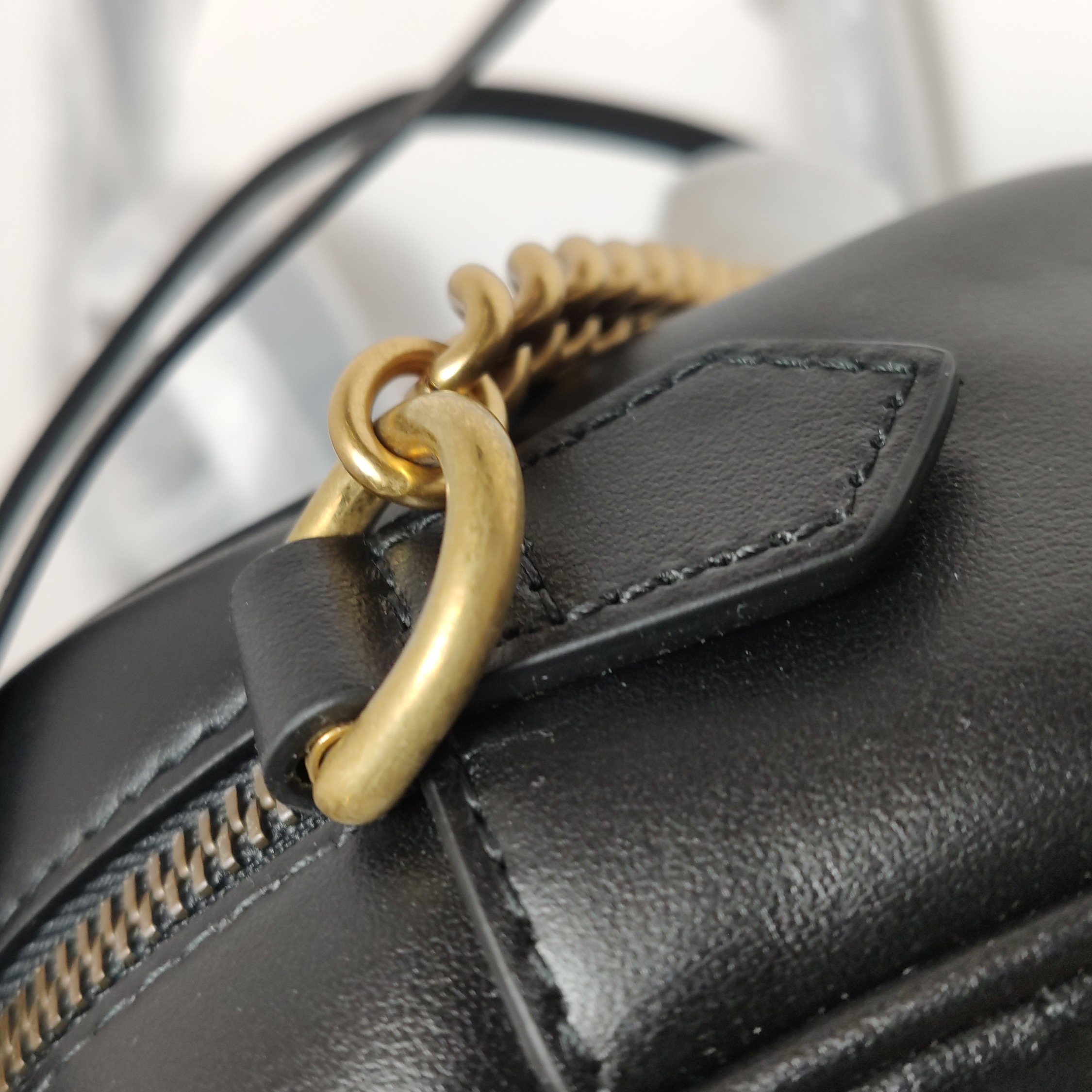 Gucci GG Marmont Shoulder Bag Matelasse Leather Mini — photo 10 of 13