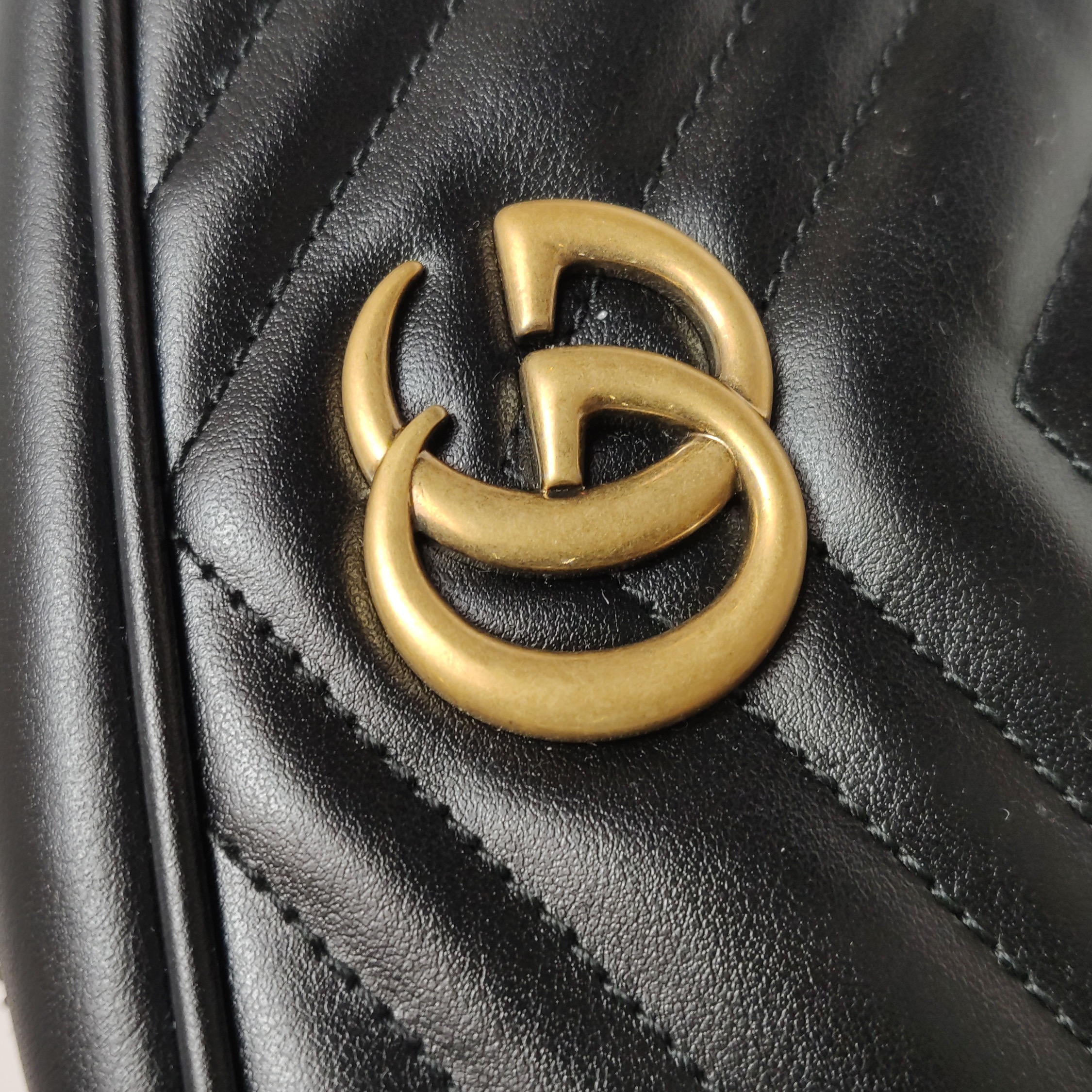 Gucci GG Marmont Shoulder Bag Matelasse Leather Mini — photo 9 of 13