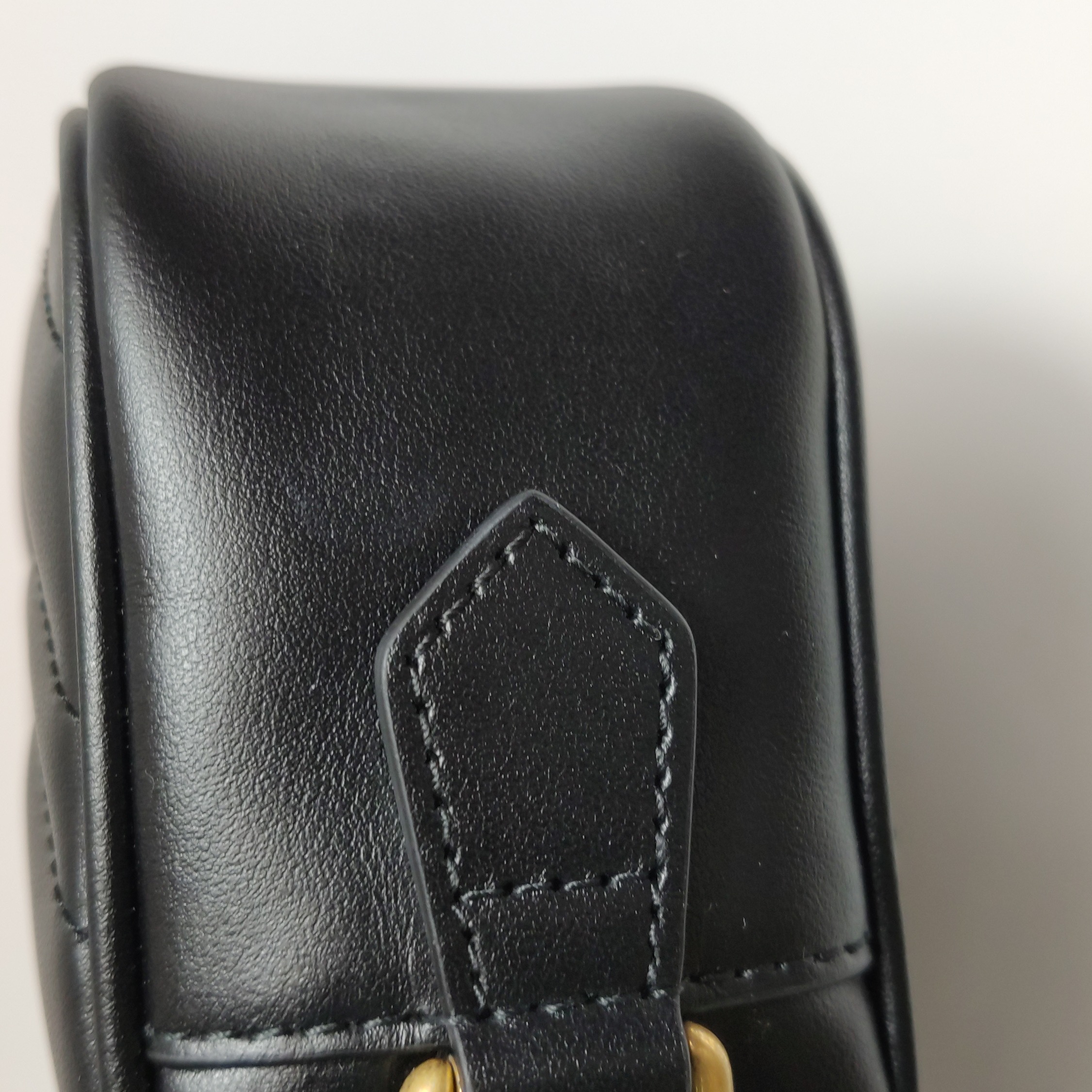 Gucci GG Marmont Shoulder Bag Matelasse Leather Mini — photo 12 of 13