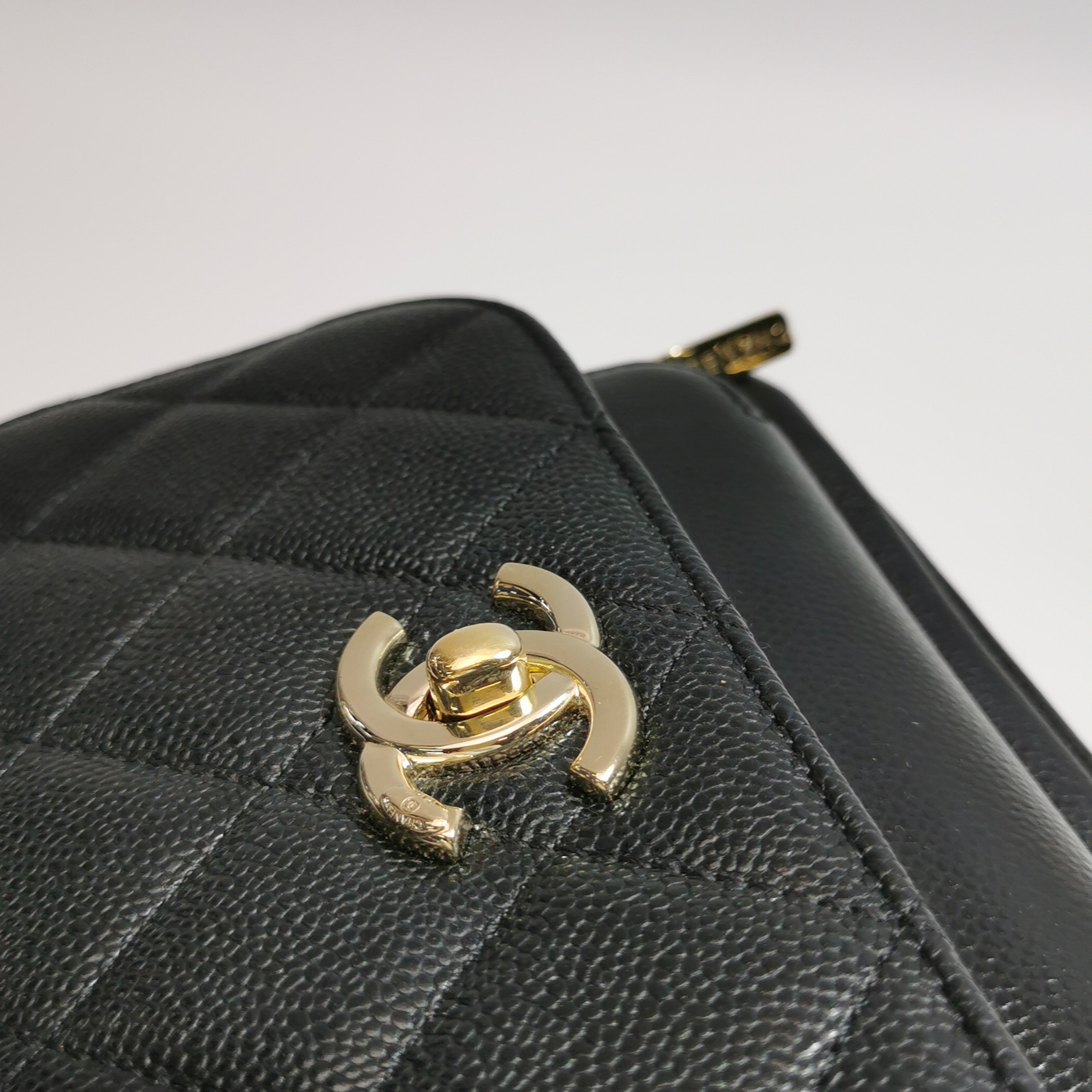 Chanel Business Affinity Flap Bag Quilted Caviar Small — photo 9 of 20
