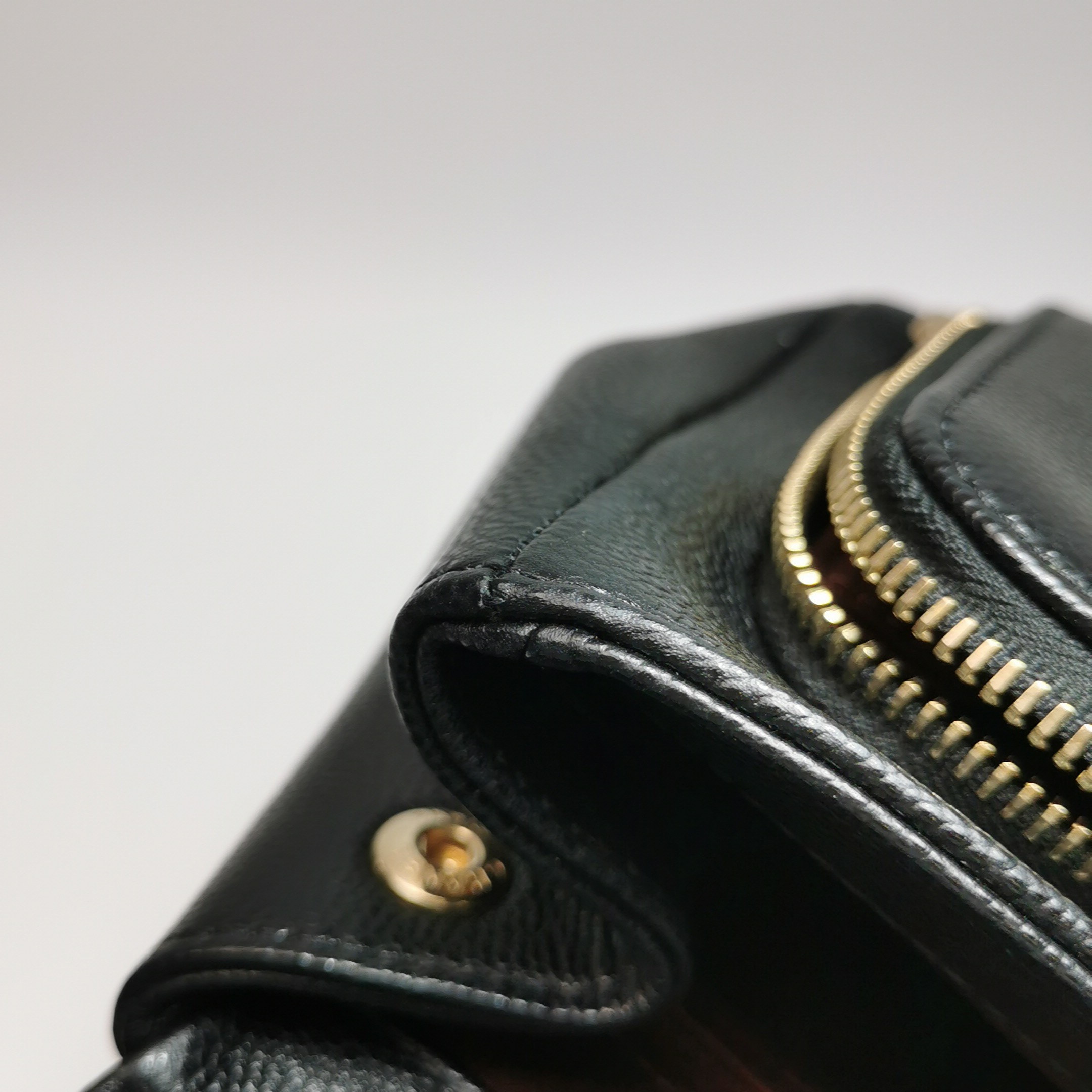 Chanel Business Affinity Flap Bag Quilted Caviar Small — photo 14 of 20