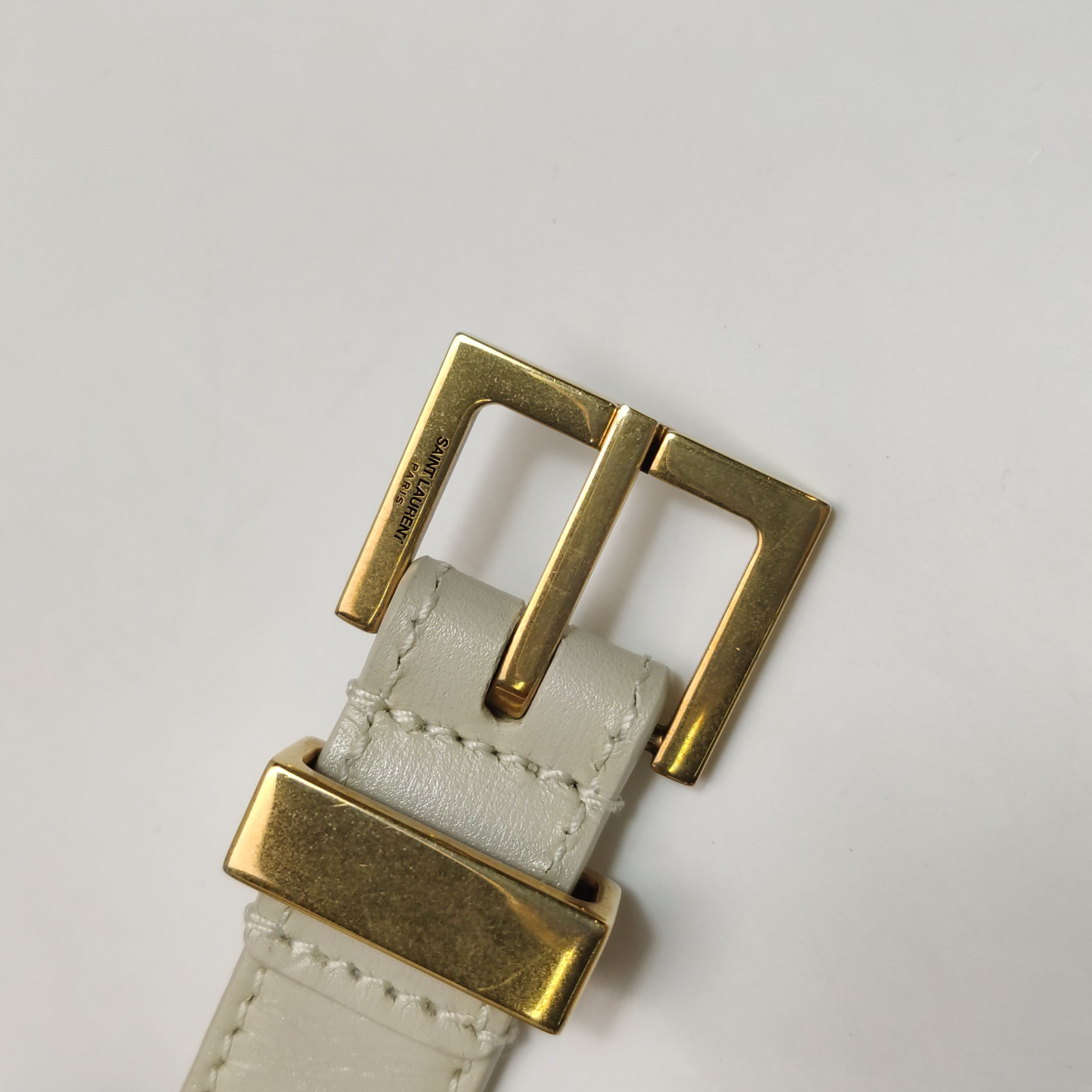 Saint Laurent Manhattan Shoulder Bag Leather Medium — photo 13 of 14