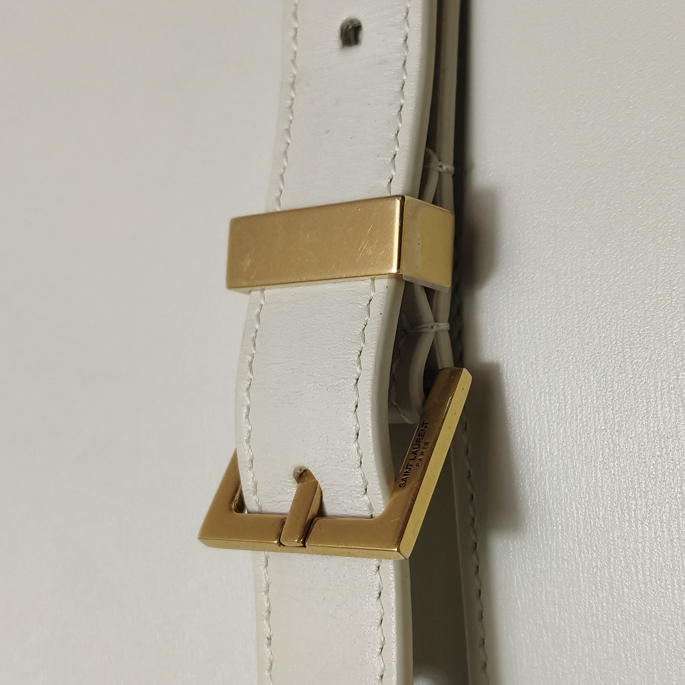 Saint Laurent Manhattan Shoulder Bag Leather Medium — photo 11 of 13