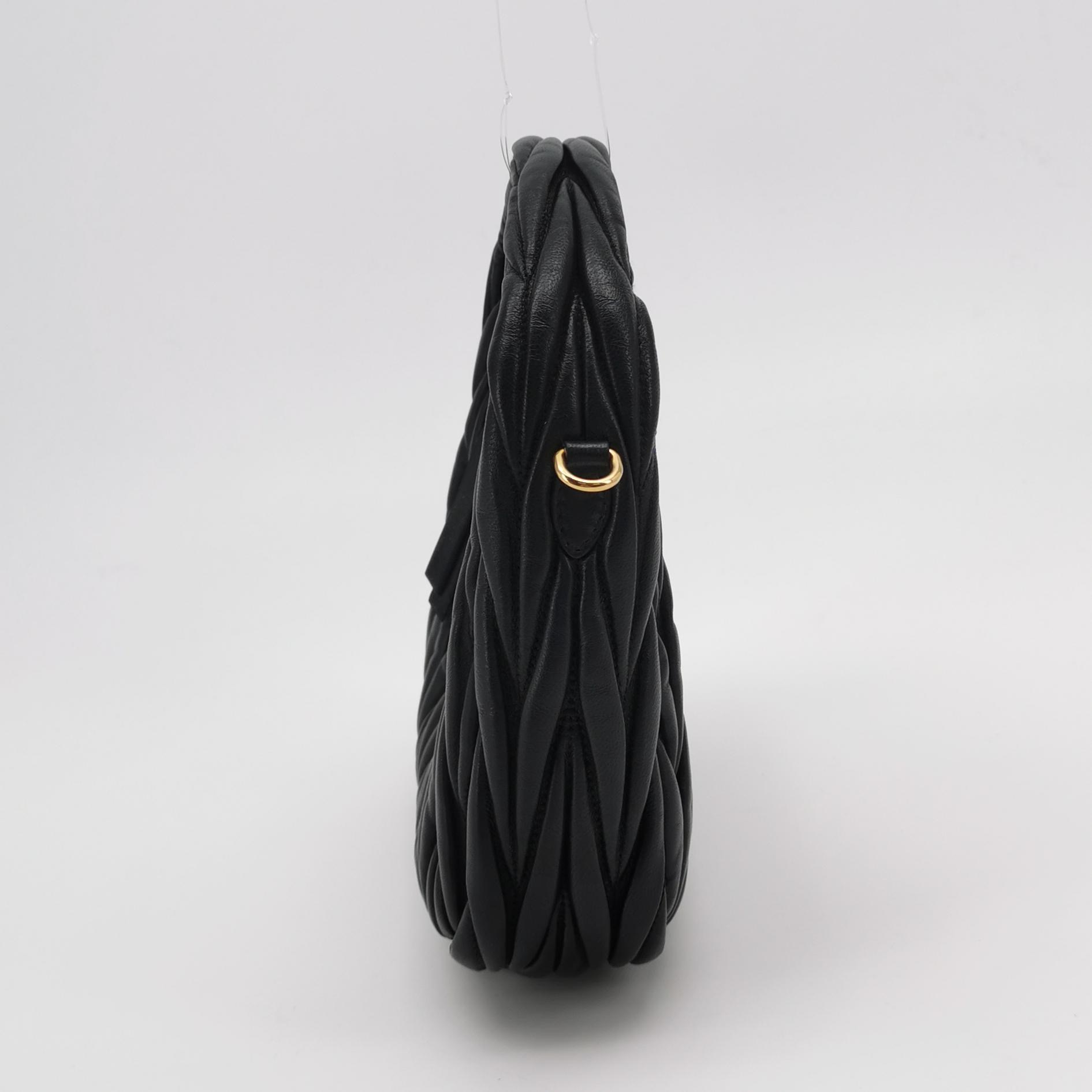 Miu Miu Wander Hobo Matelasse Leather Small — photo 3 of 20