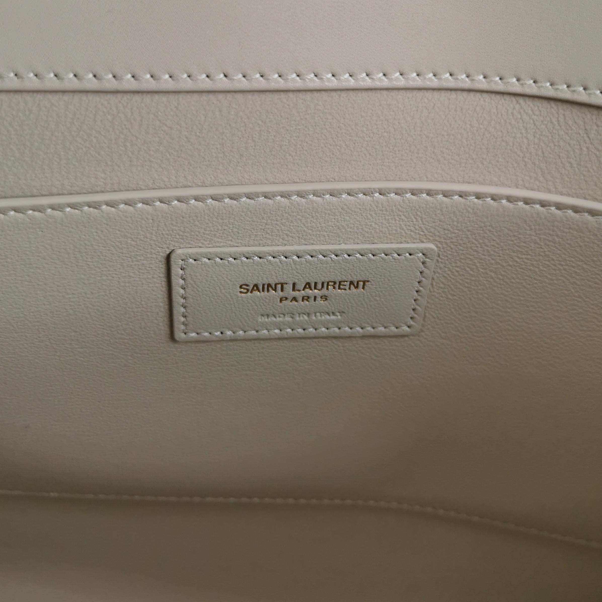 Saint Laurent Manhattan Shoulder Bag Leather Medium — photo 8 of 12
