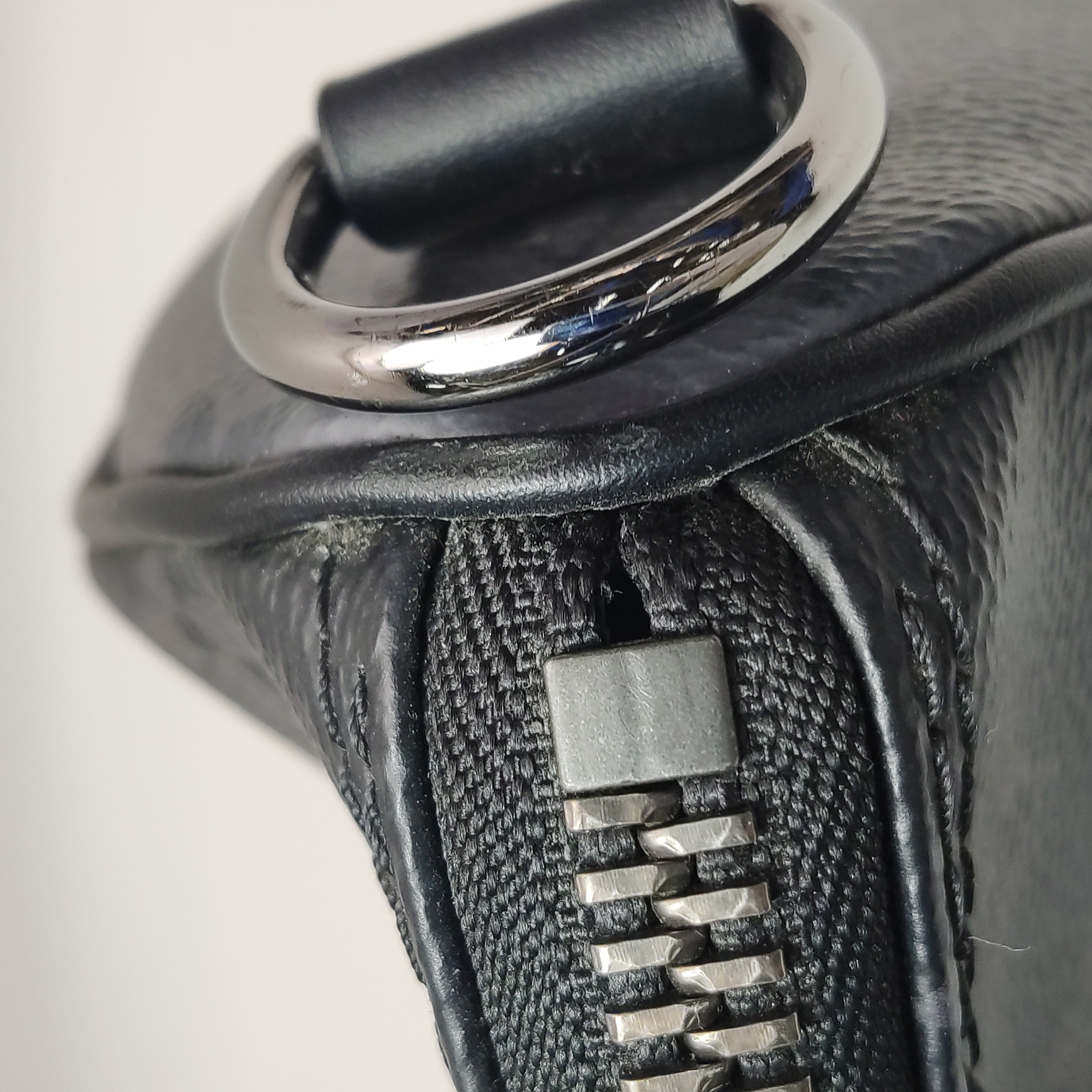 Louis Vuitton(LV) Keepall Bandouliere Bag Reverse Monogram Eclipse Canvas XS — photo 17 of 22