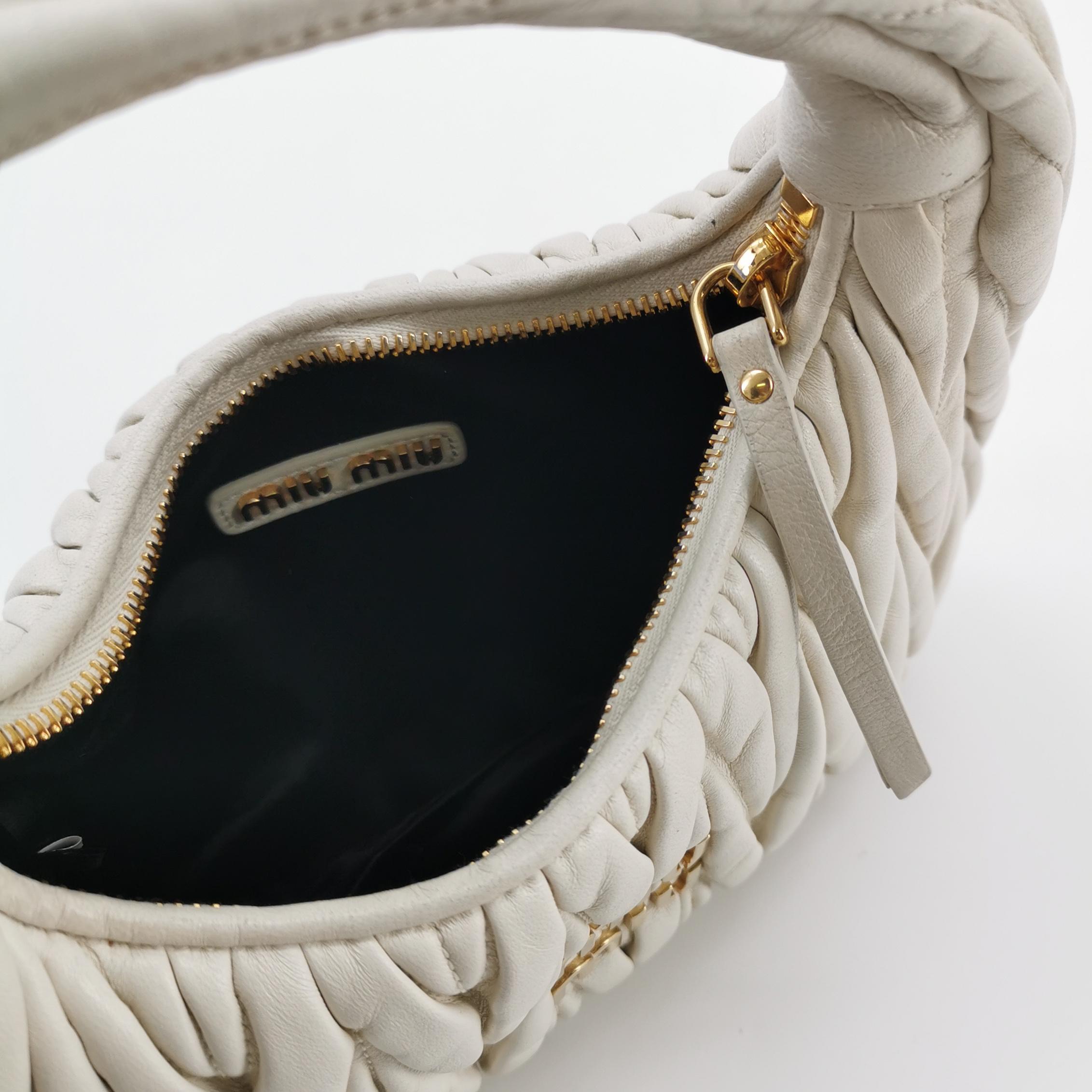 Miu Miu Wander Hobo Matelasse Leather Small — photo 7 of 19