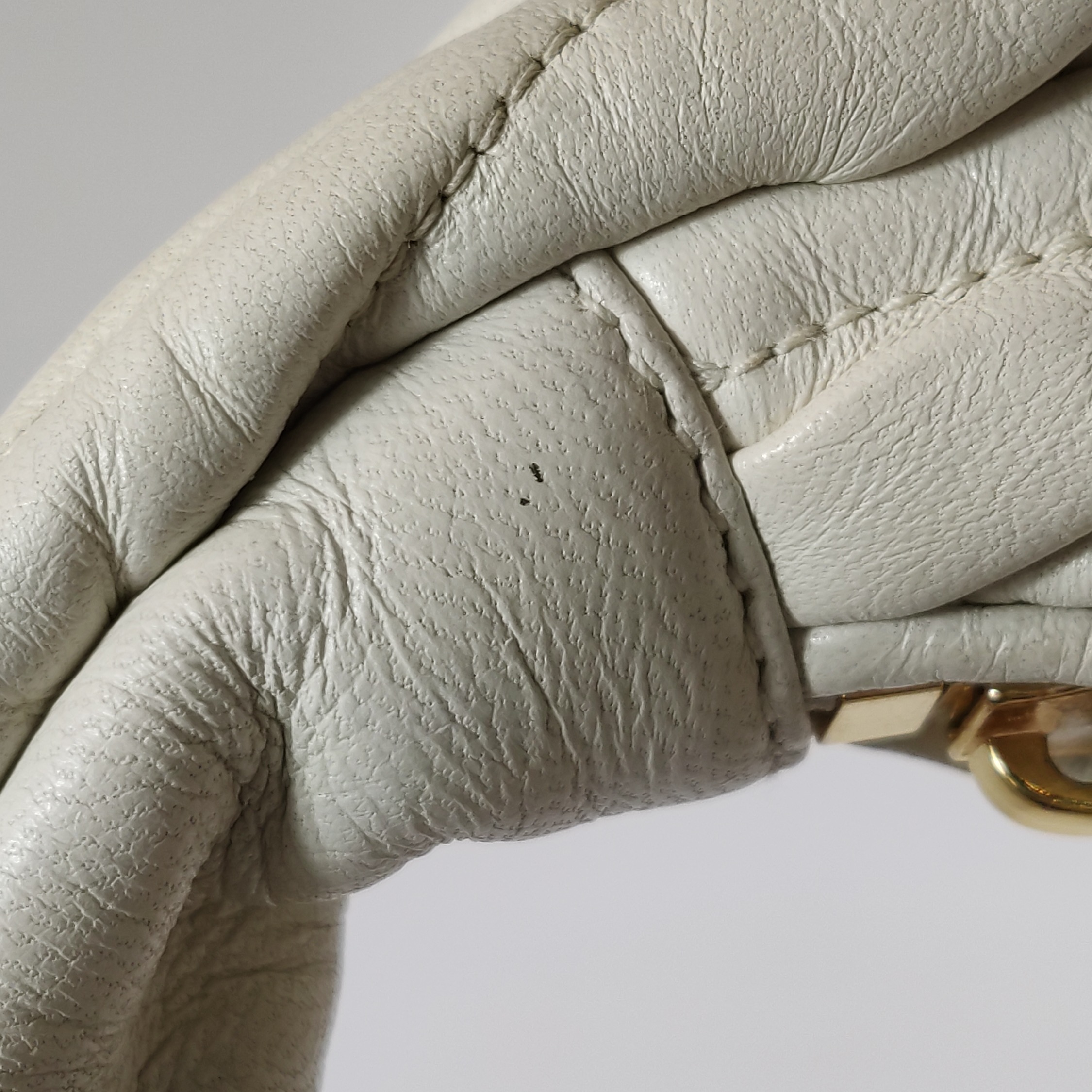 Miu Miu Wander Hobo Matelasse Leather Small — photo 15 of 19