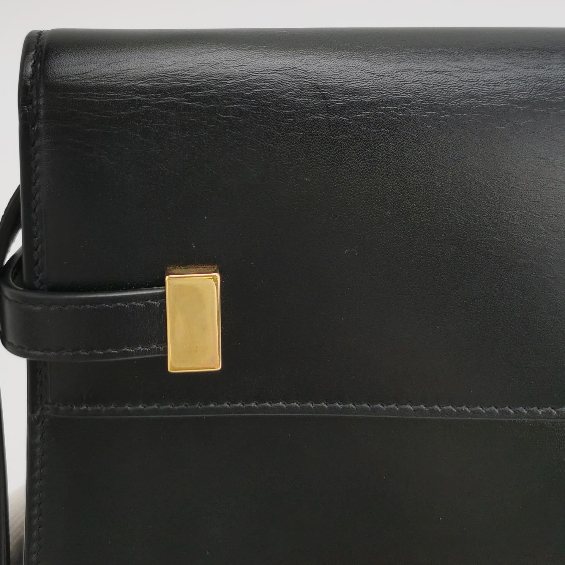 Saint Laurent Manhattan Shoulder Bag Leather Medium — photo 9 of 12