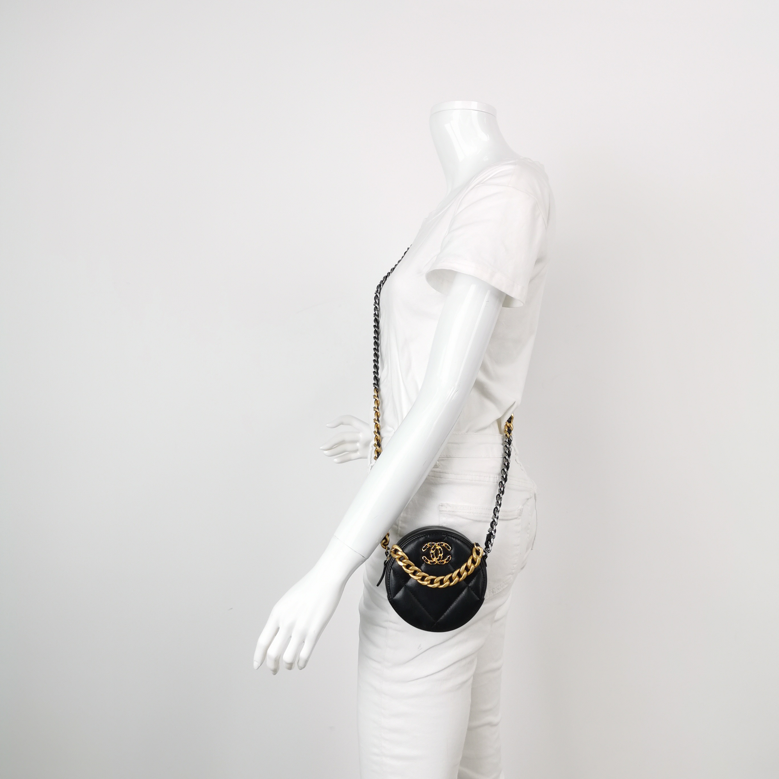 Chanel 19 Round Clutch with Chain Quilted Leather — alternate view