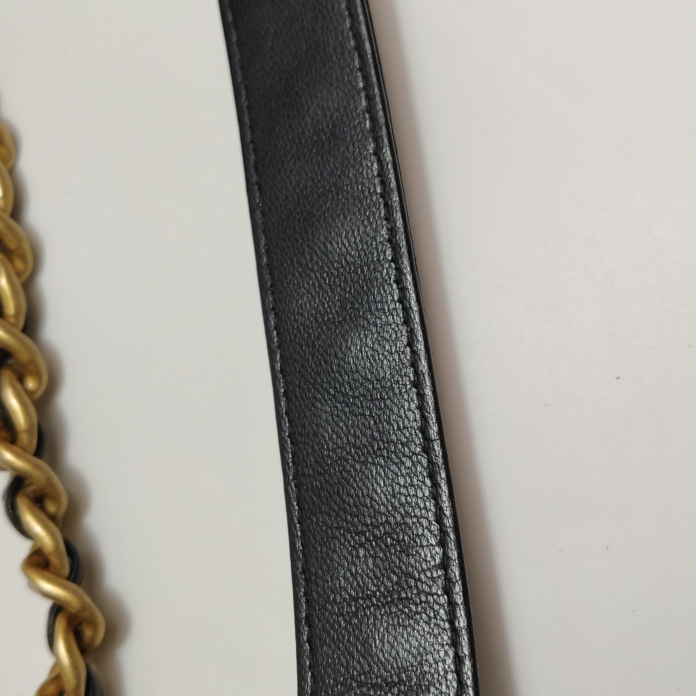 Chanel 19 Round Clutch with Chain Quilted Leather — photo 18 of 19