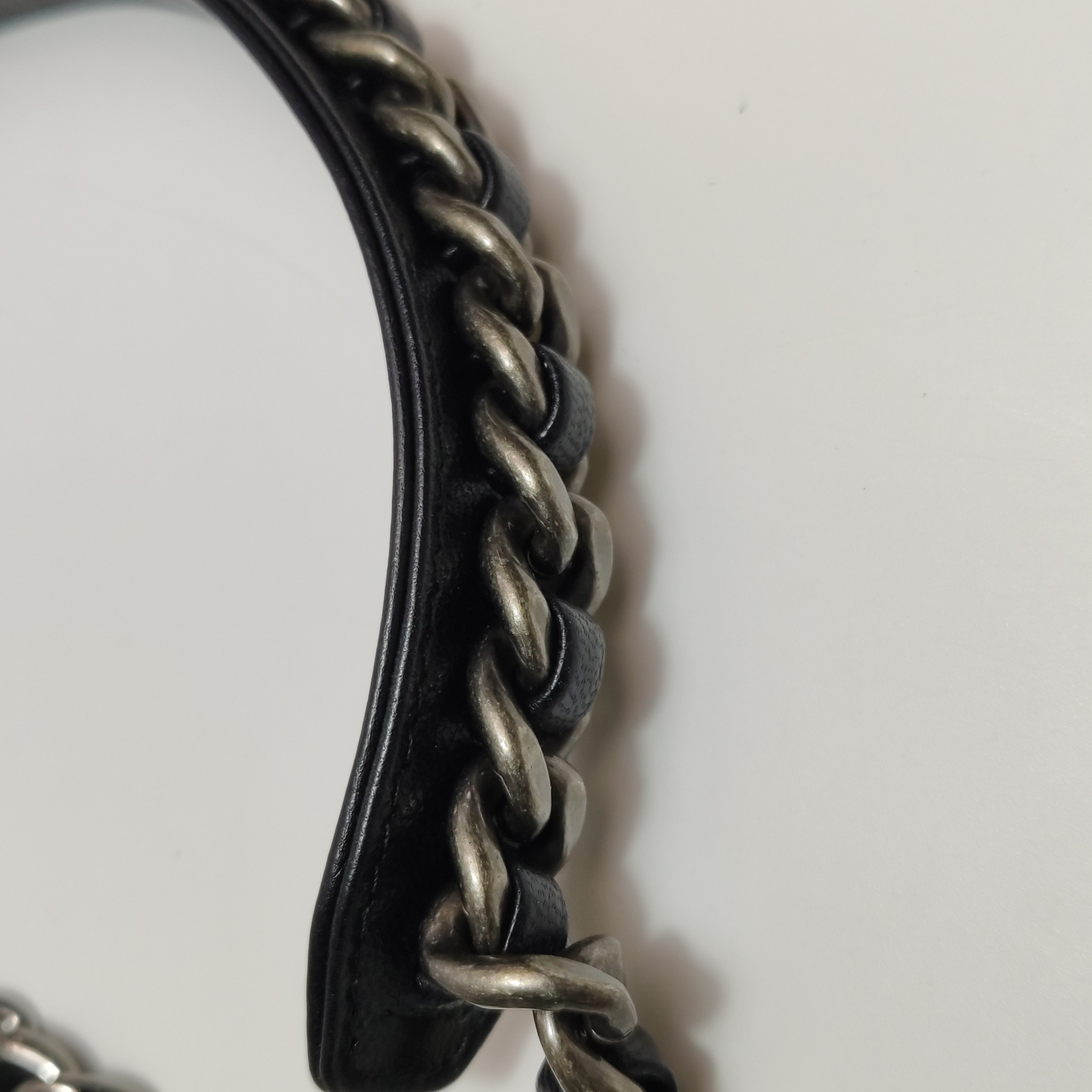 Chanel 19 Round Clutch with Chain Quilted Leather — photo 14 of 19
