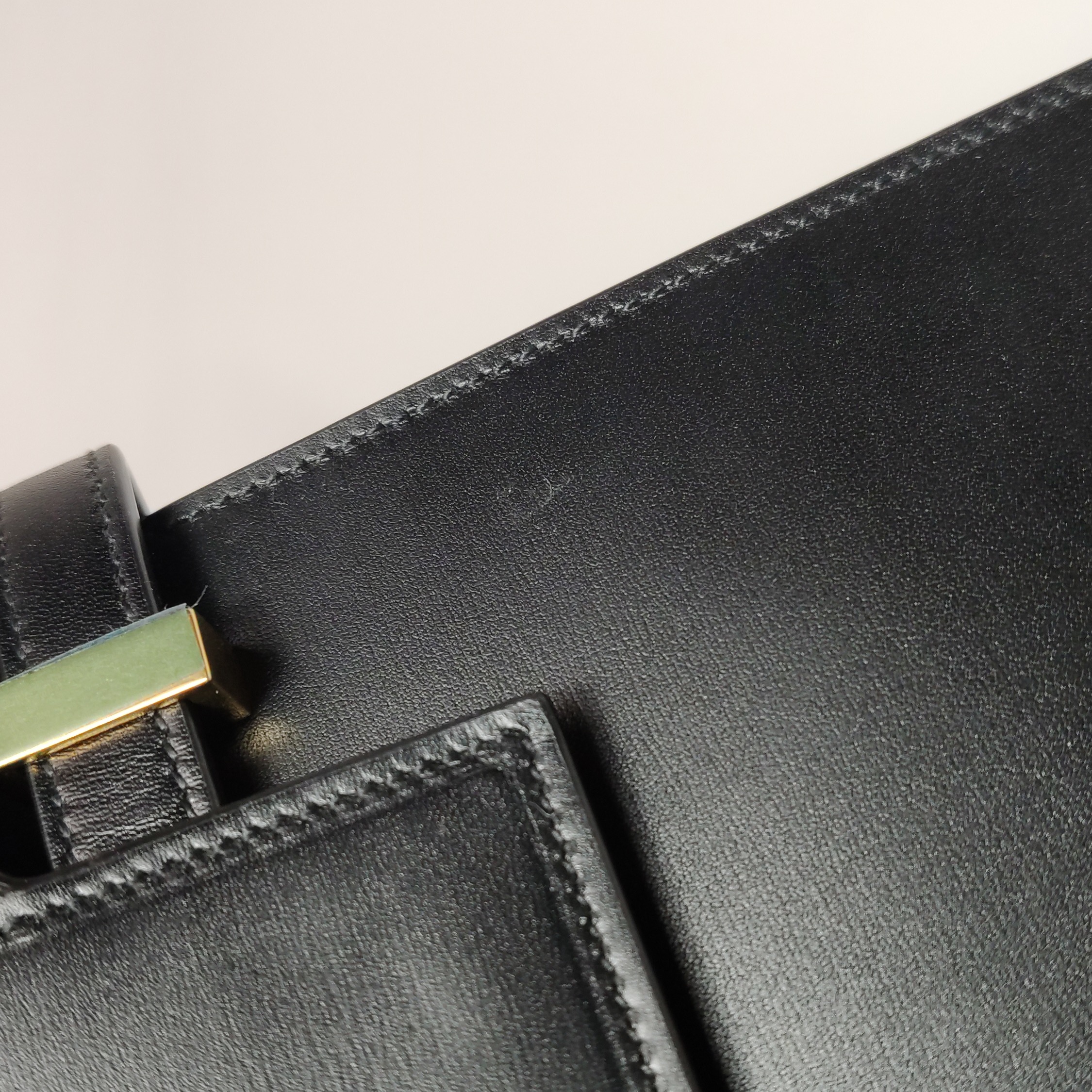 Saint Laurent Manhattan Shoulder Bag Leather Medium — photo 10 of 14