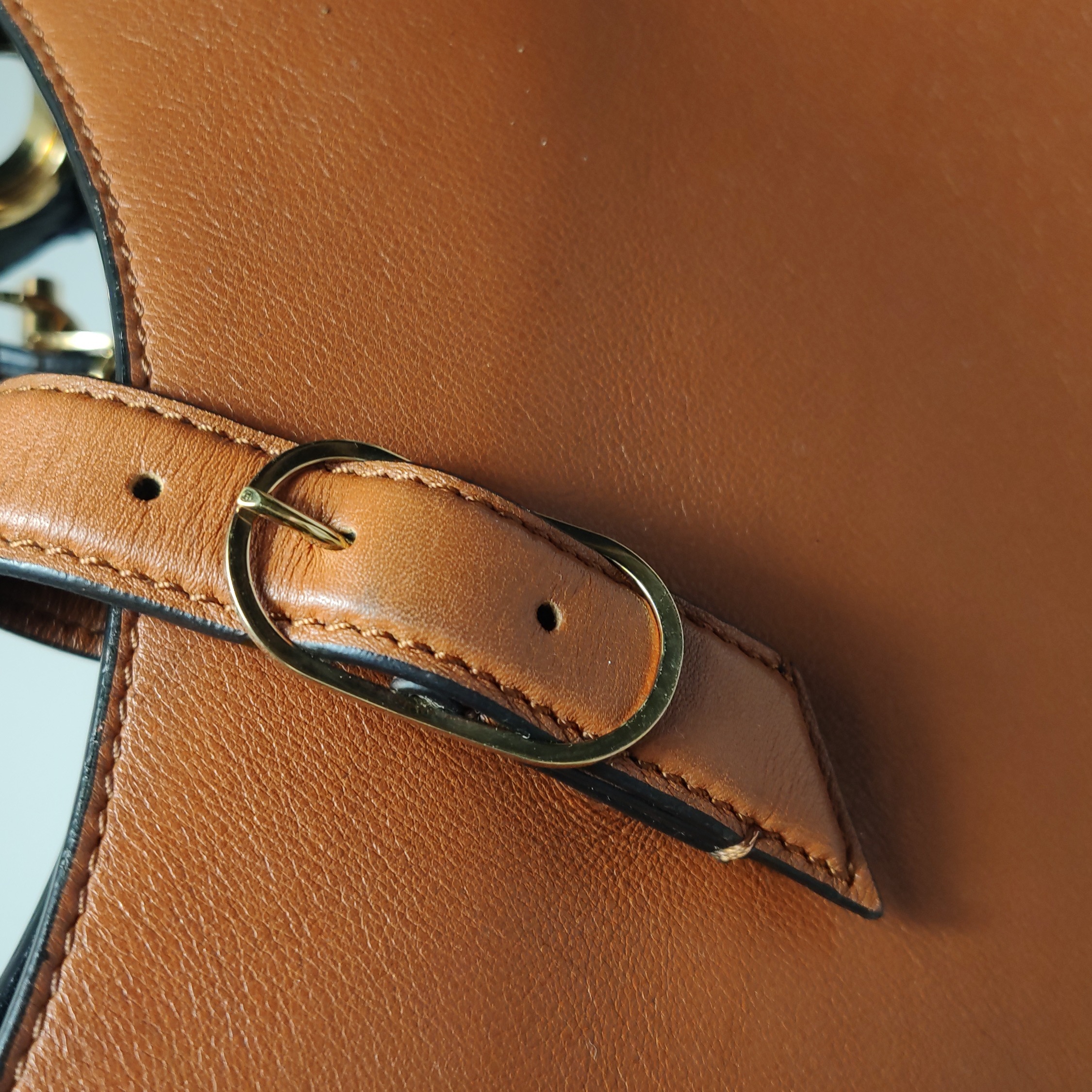 Loewe Joyce Shoulder Bag Calfskin Sheepskin Gold Plated Brass — photo 22 of 28