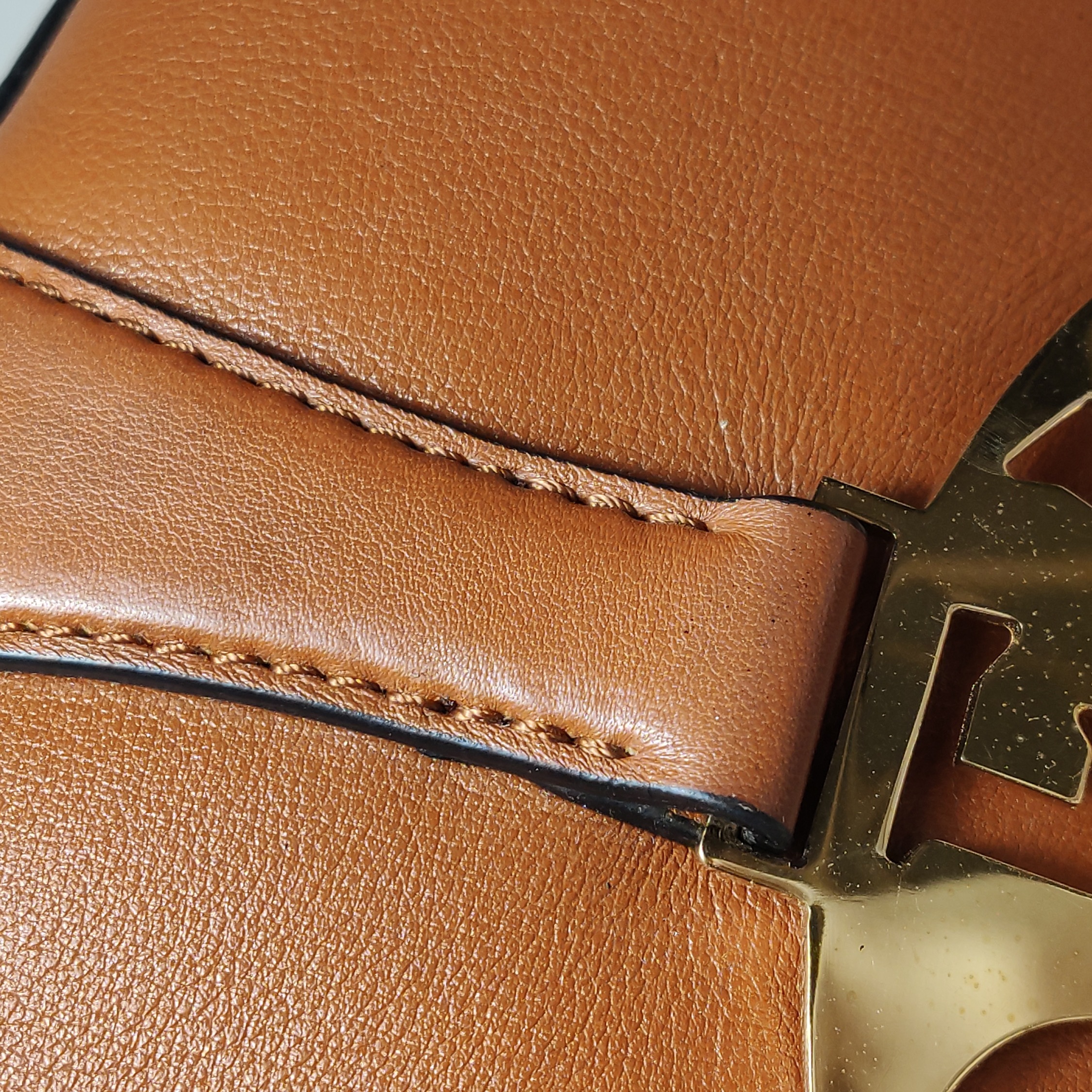 Loewe Joyce Shoulder Bag Calfskin Sheepskin Gold Plated Brass — photo 26 of 28