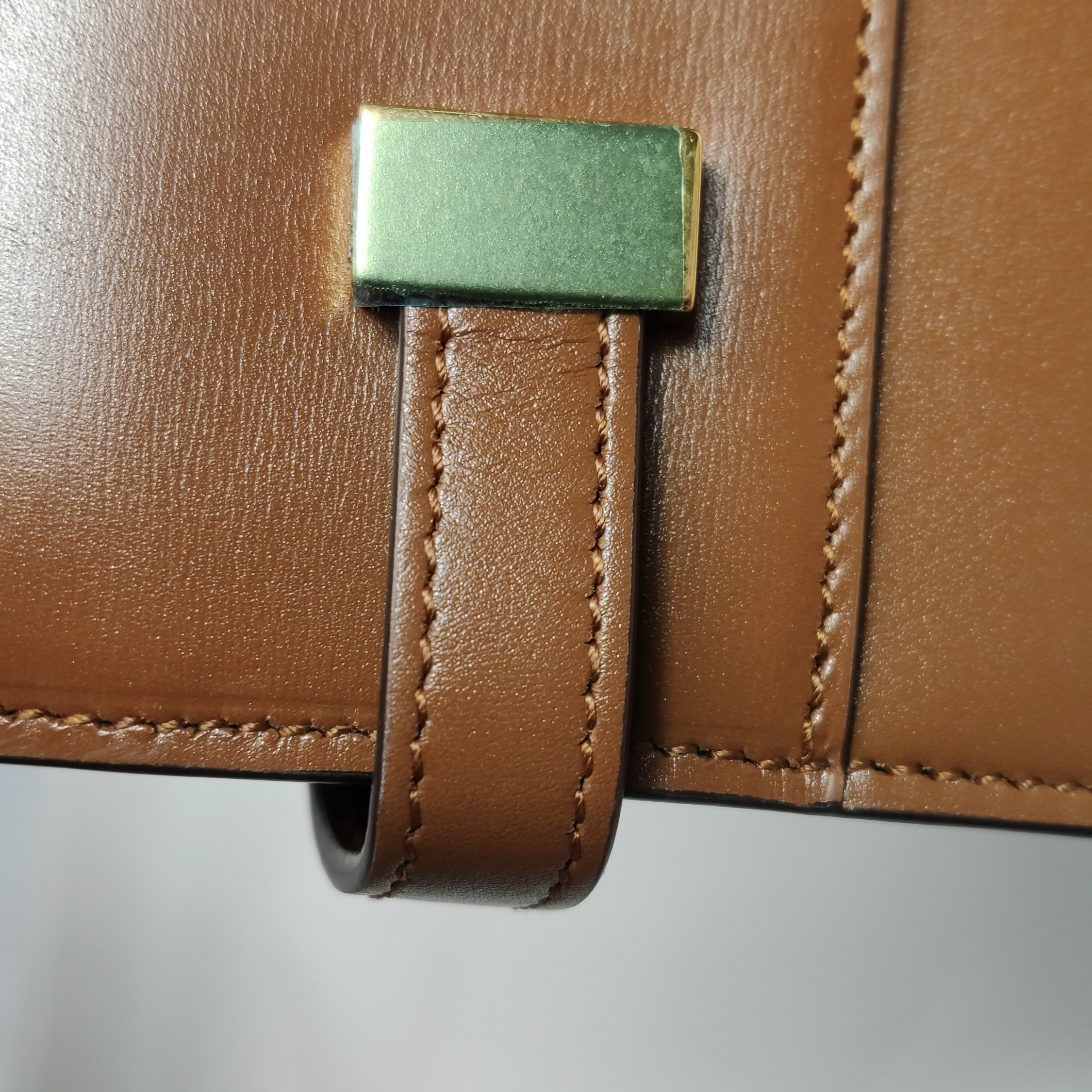 Saint Laurent Manhattan Shoulder Bag Leather Medium — photo 13 of 14