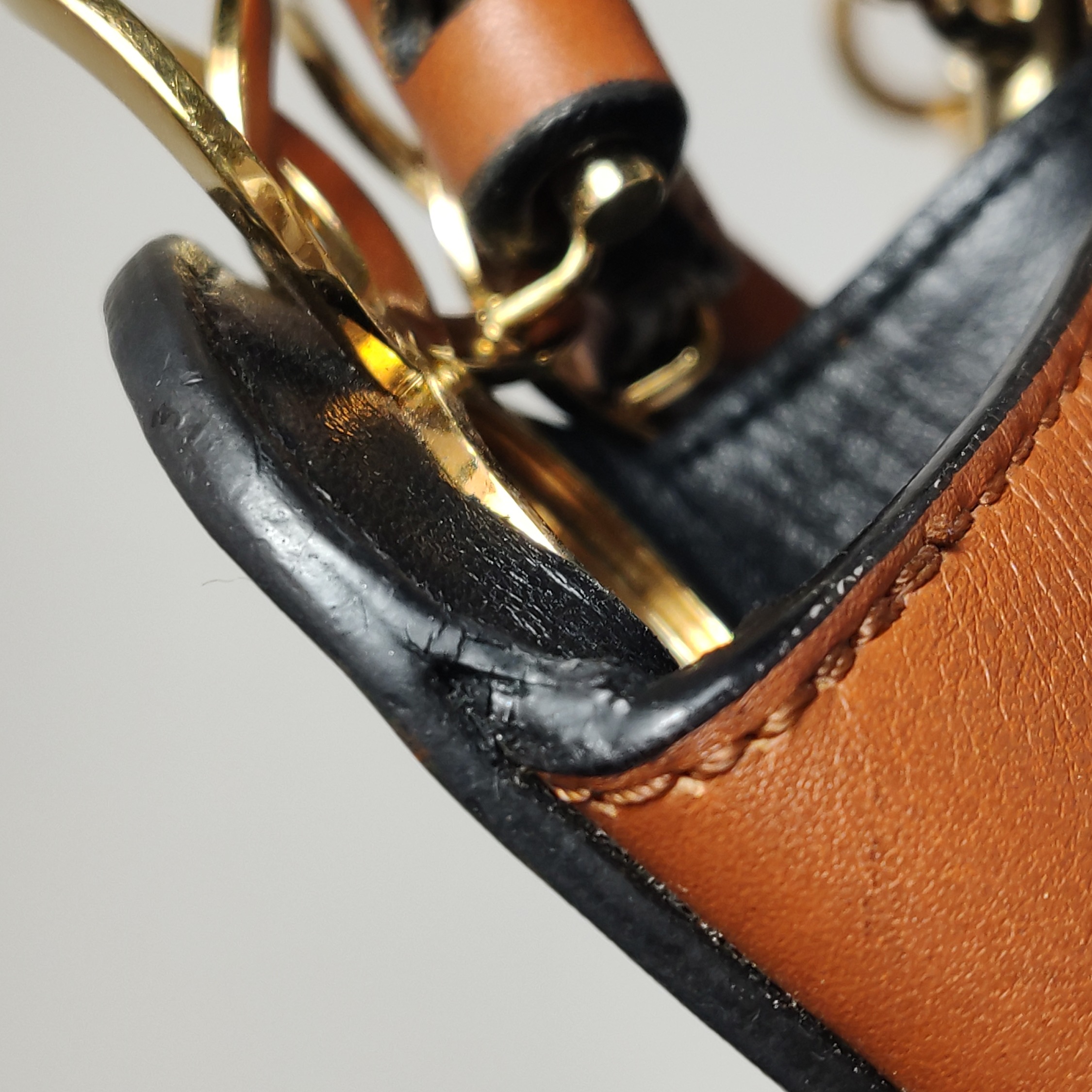 Loewe Joyce Shoulder Bag Calfskin Sheepskin Gold Plated Brass — photo 18 of 28