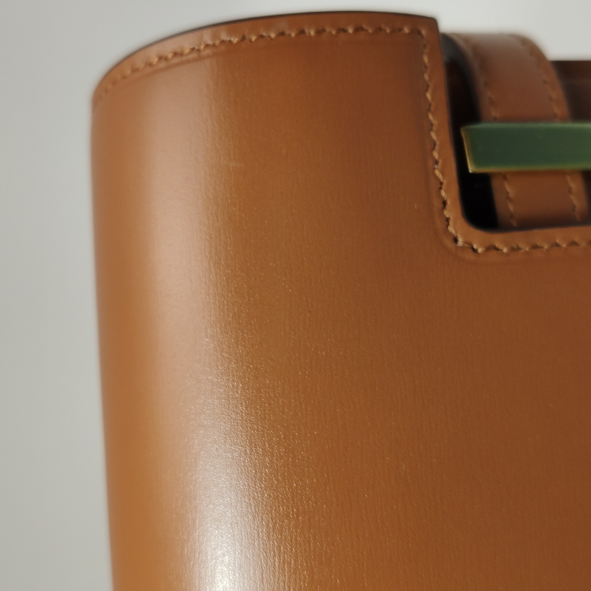 Saint Laurent Manhattan Shoulder Bag Leather Medium — photo 11 of 14