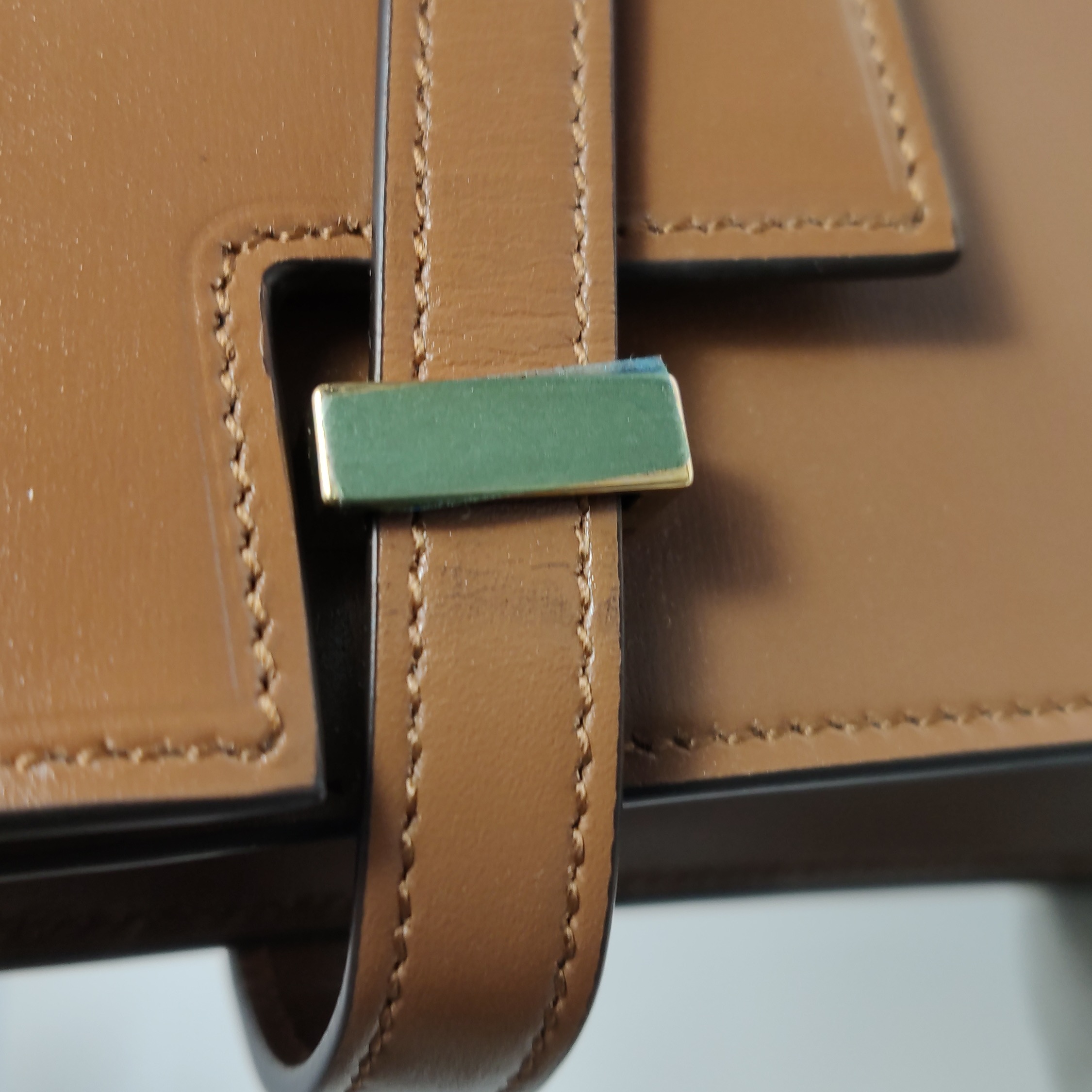 Saint Laurent Manhattan Shoulder Bag Leather Medium — photo 10 of 14