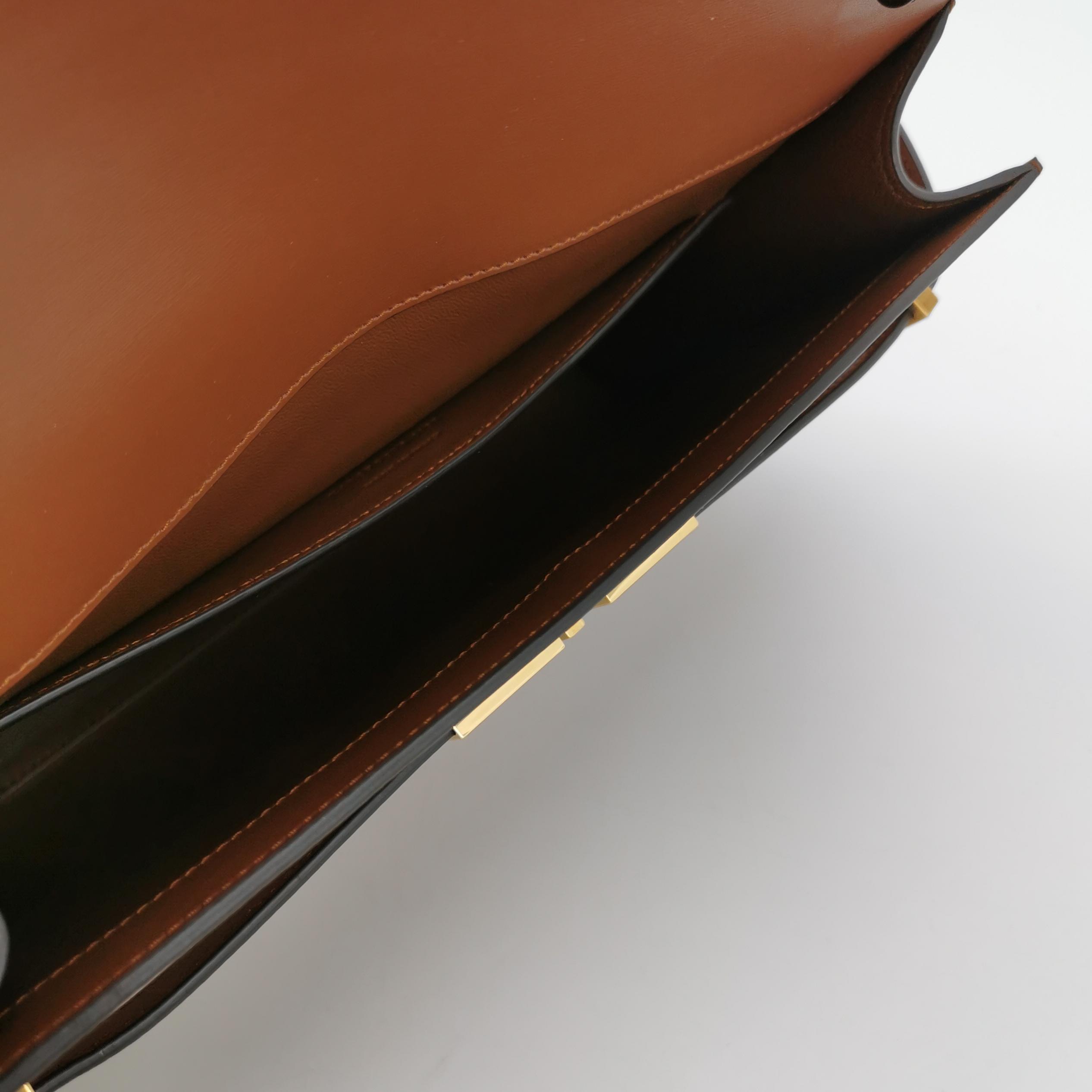 Saint Laurent Manhattan Shoulder Bag Leather Medium — photo 7 of 14