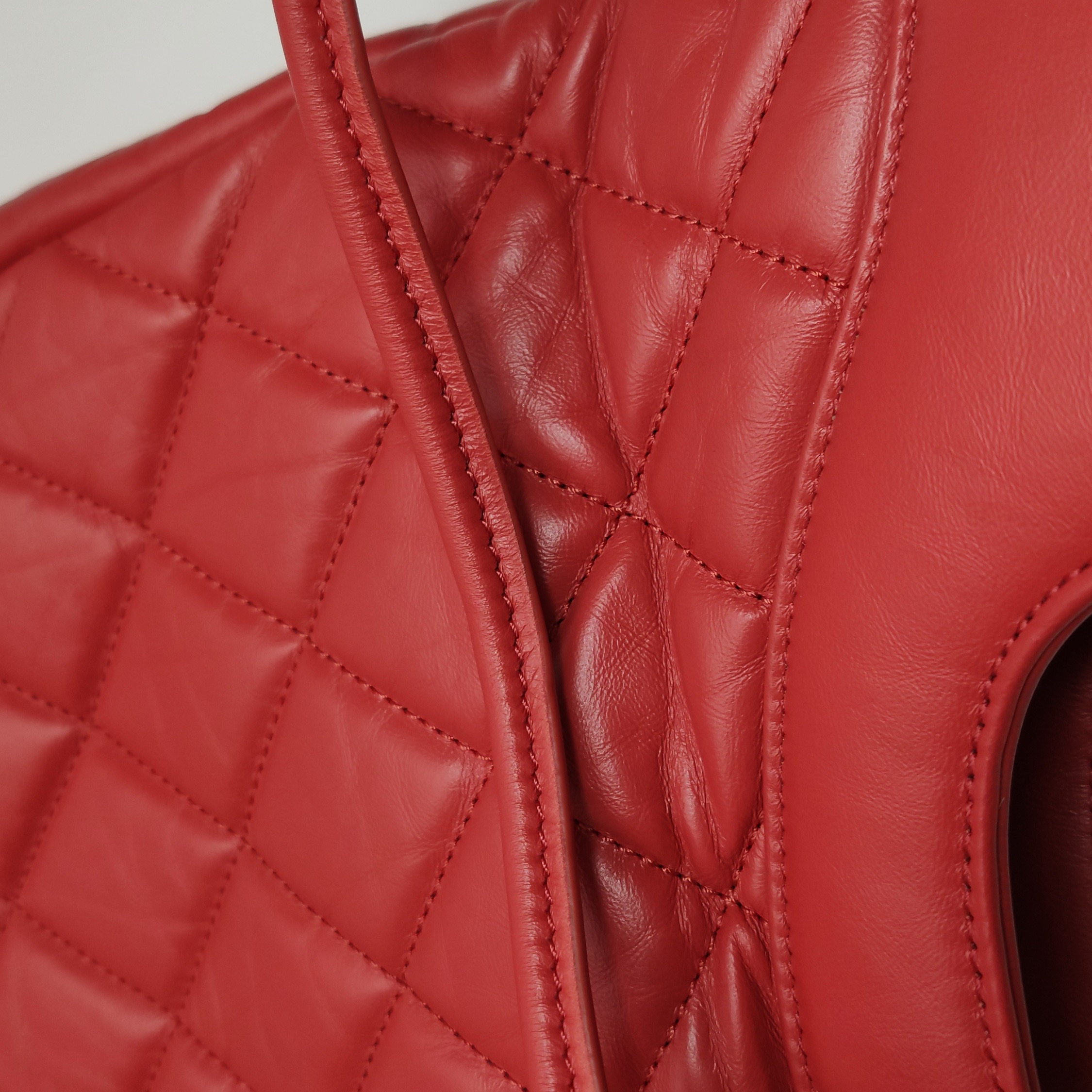 Chanel 31 Shopping Bag Quilted Calfskin Large — photo 15 of 18