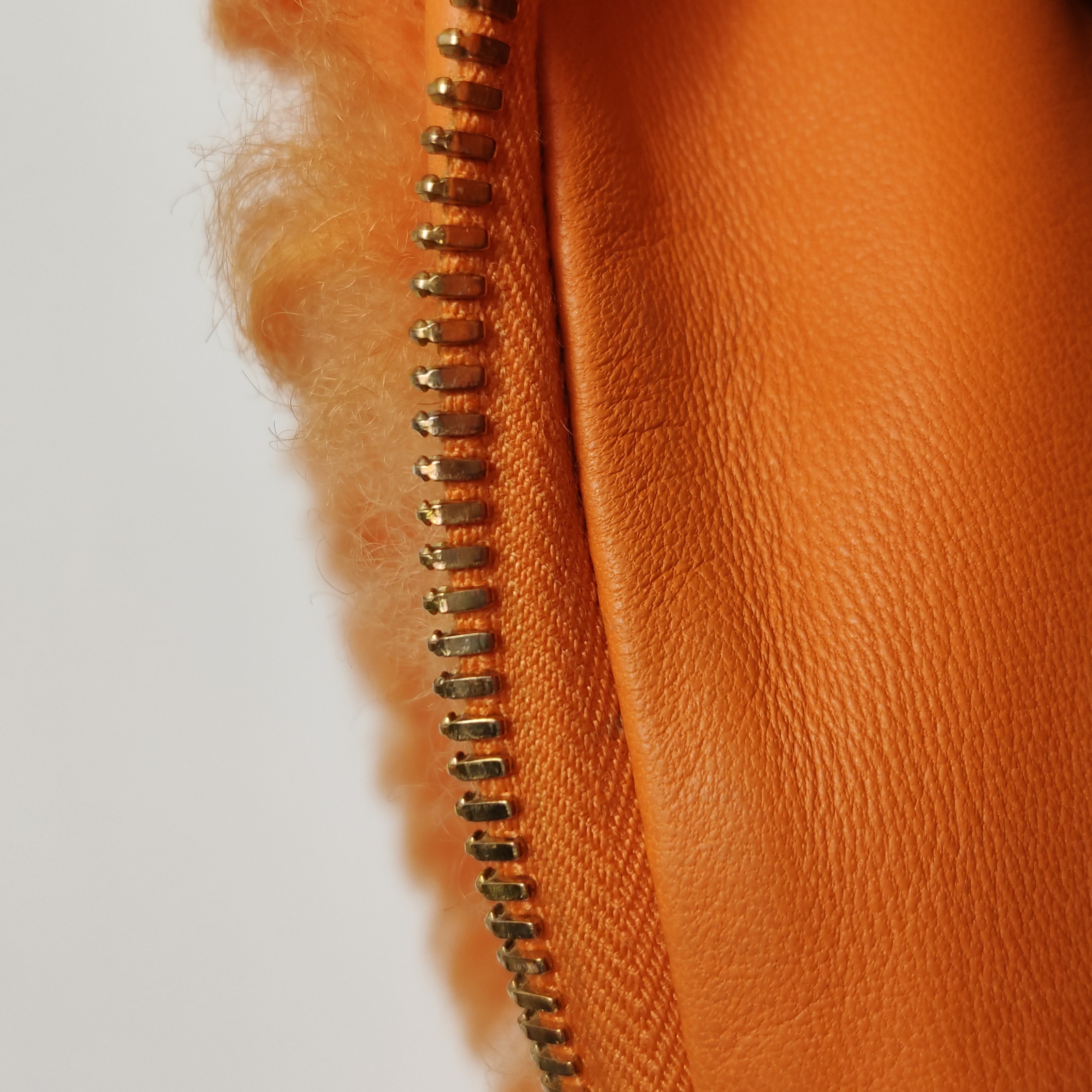 Bottega Veneta BV Jodie Hobo Shearling Mini — photo 11 of 13