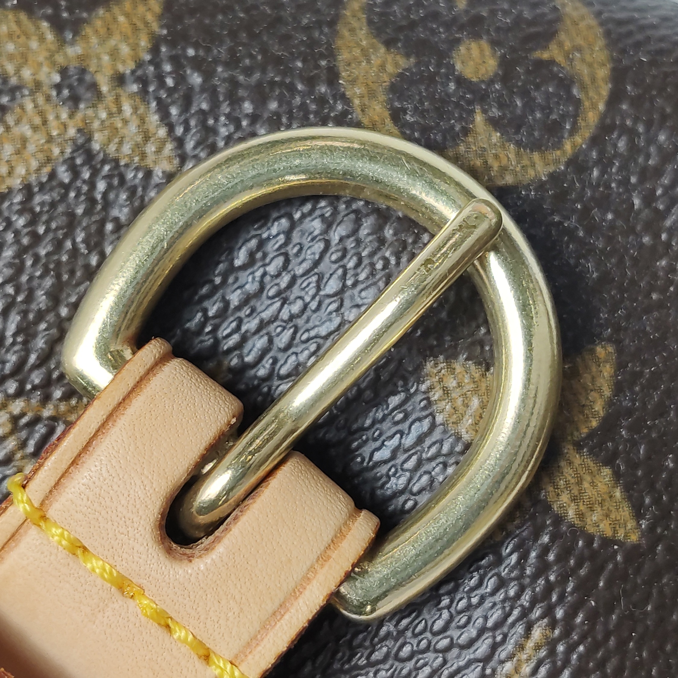 Louis Vuitton(LV) Batignolles Handbag Monogram Canvas — photo 9 of 21